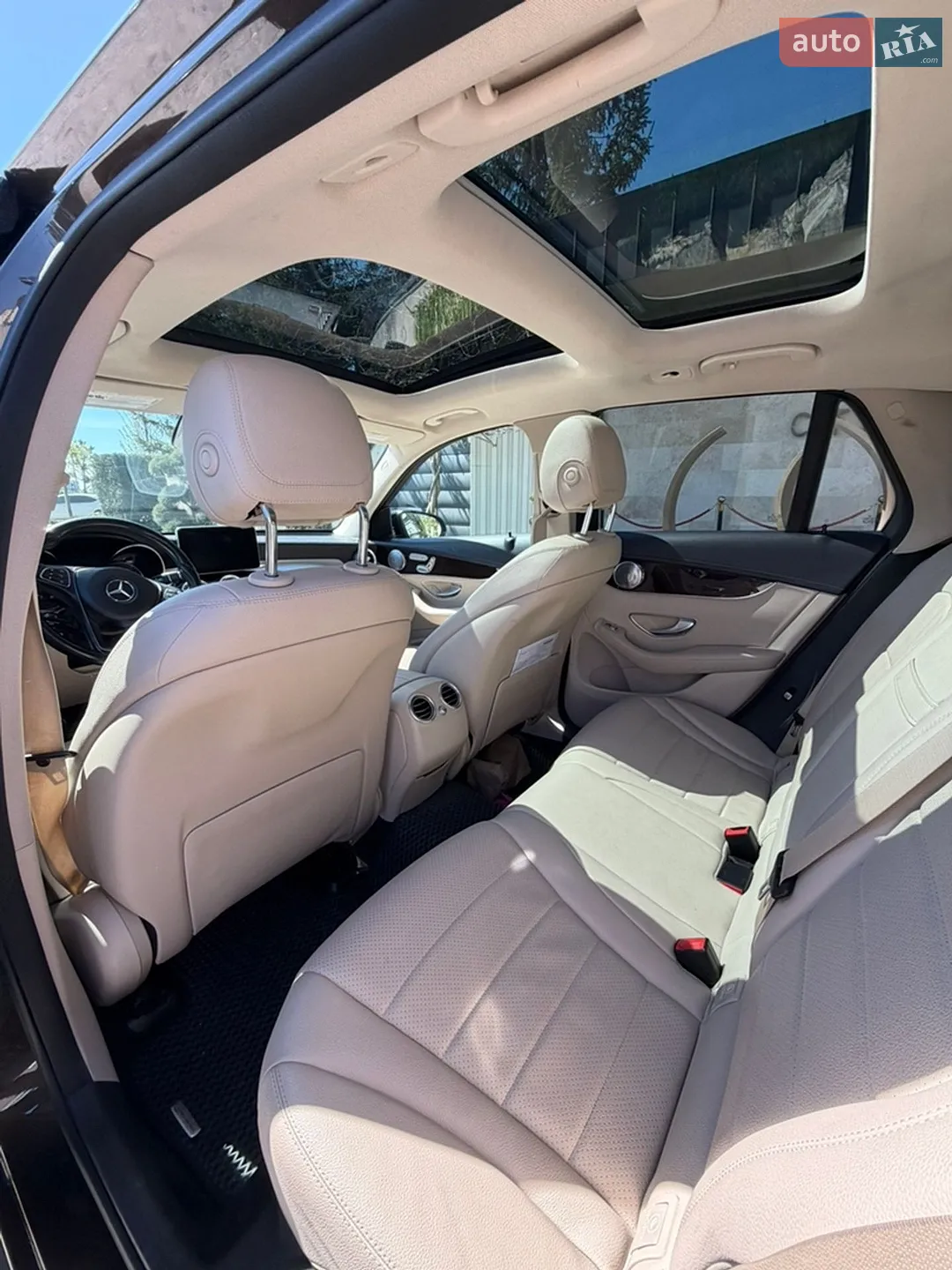 2016 Mercedes-Benz GLC - мініатюра 16