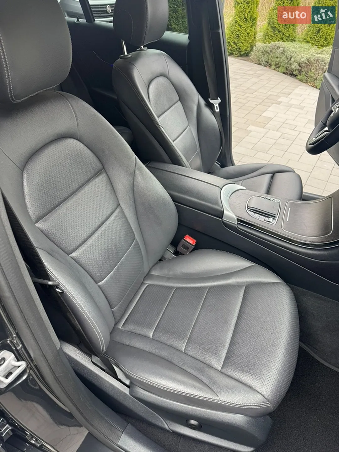 2022 Mercedes-Benz GLC - мініатюра 19
