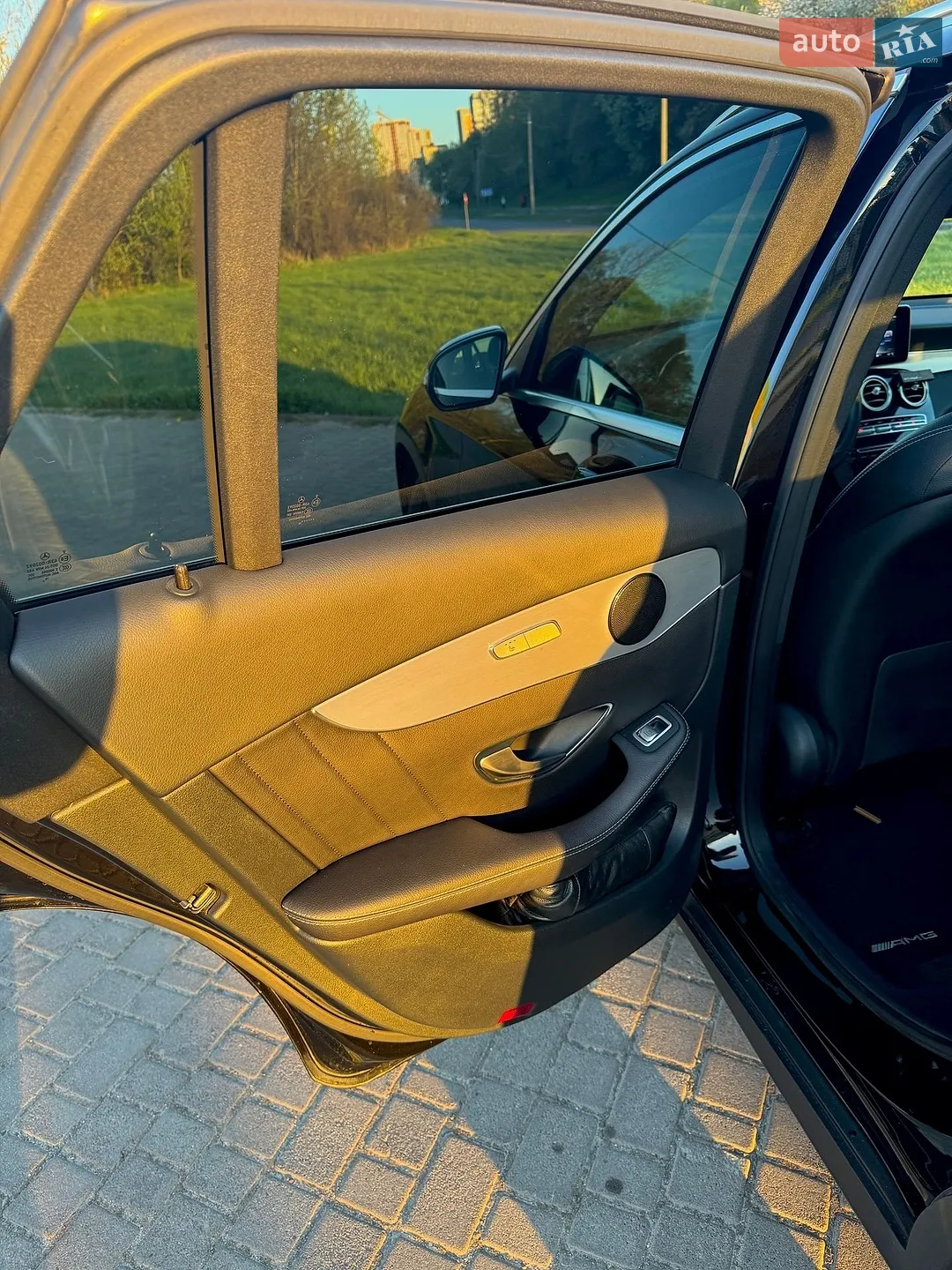 2016 Mercedes-Benz GLC - мініатюра 27