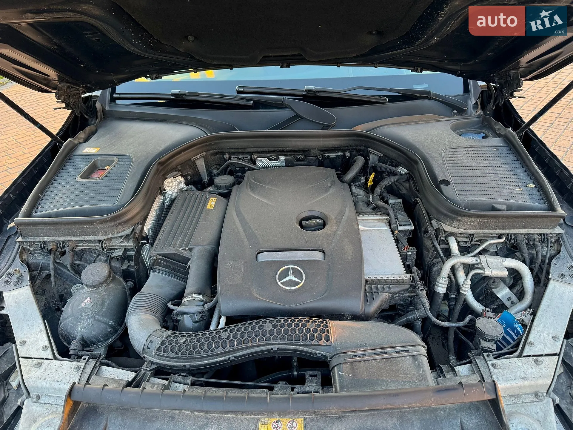 2016 Mercedes-Benz GLC - мініатюра 46