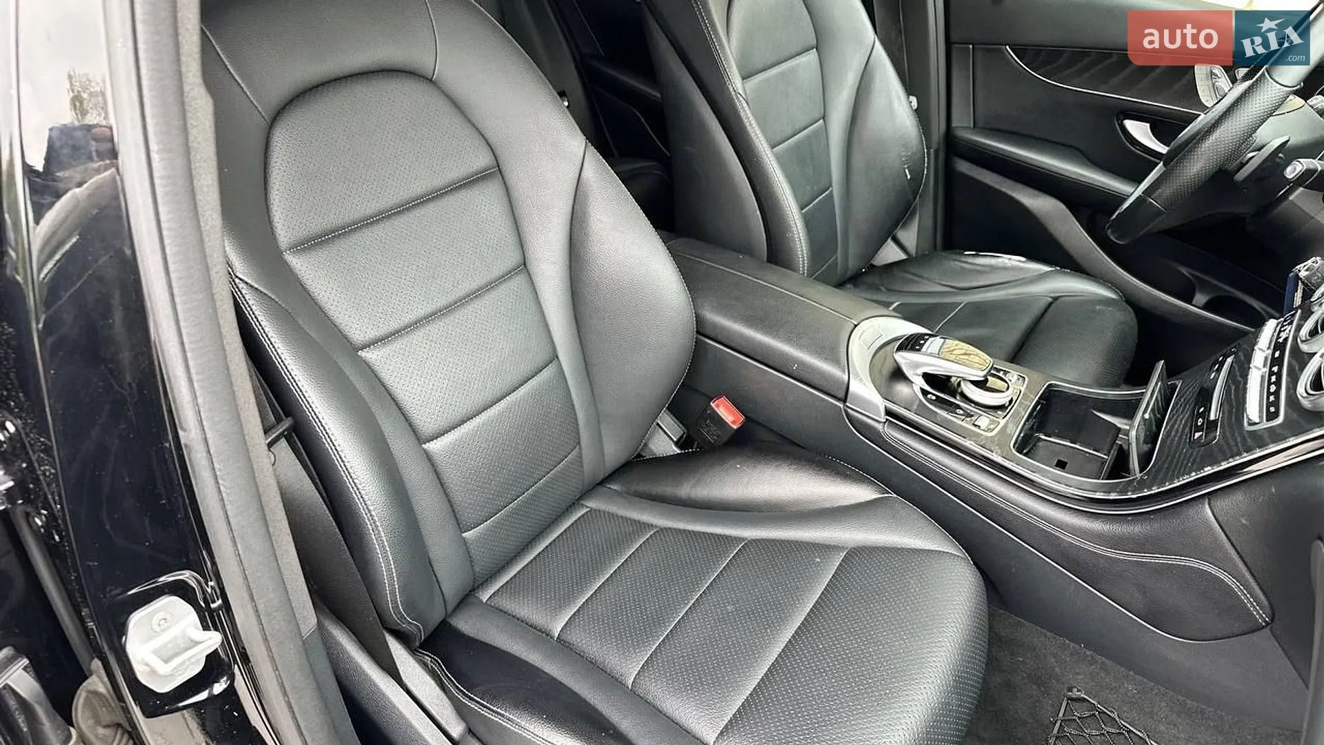 2016 Mercedes-Benz GLC - мініатюра 31