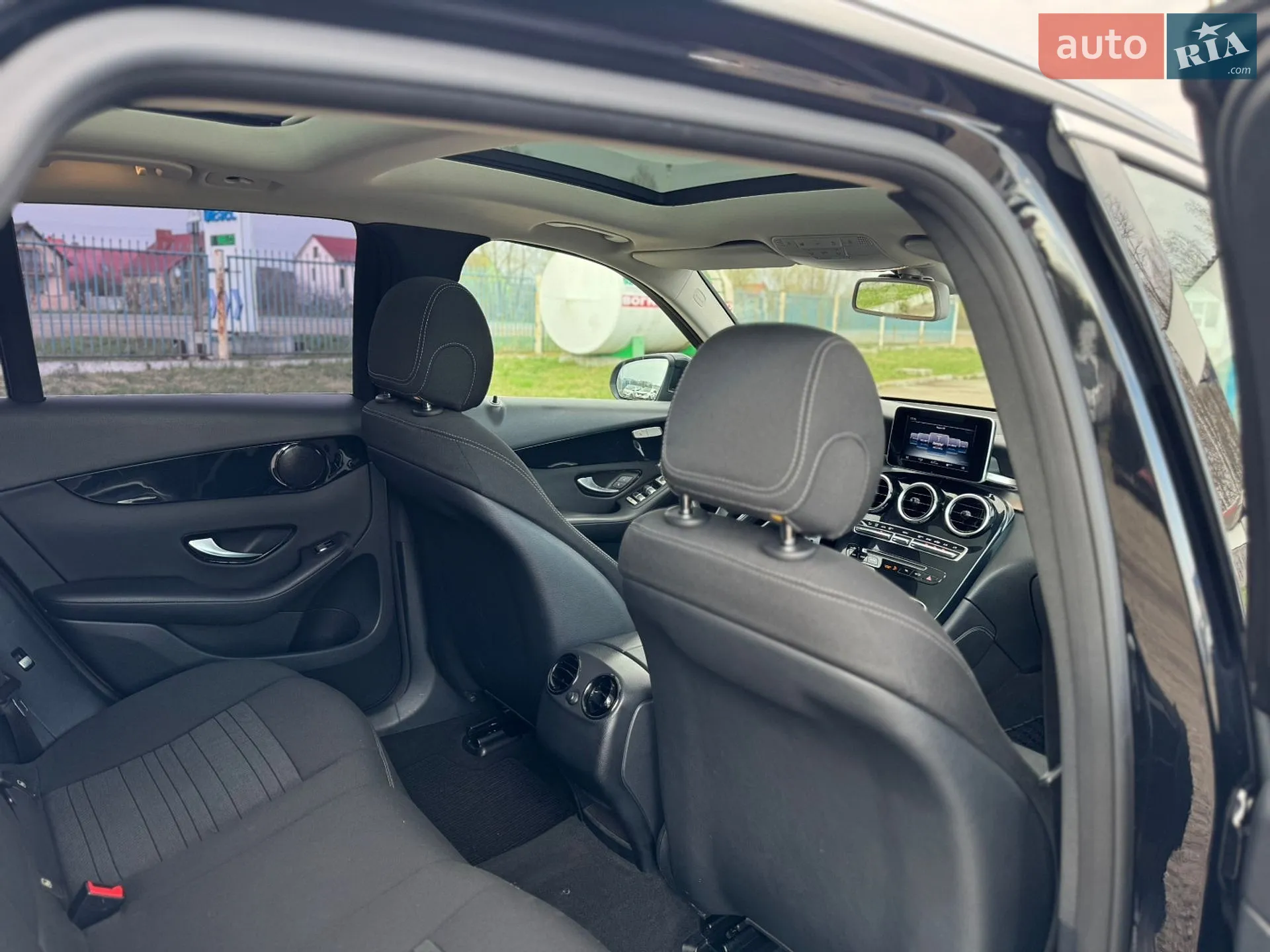 2016 Mercedes-Benz GLC - мініатюра 61