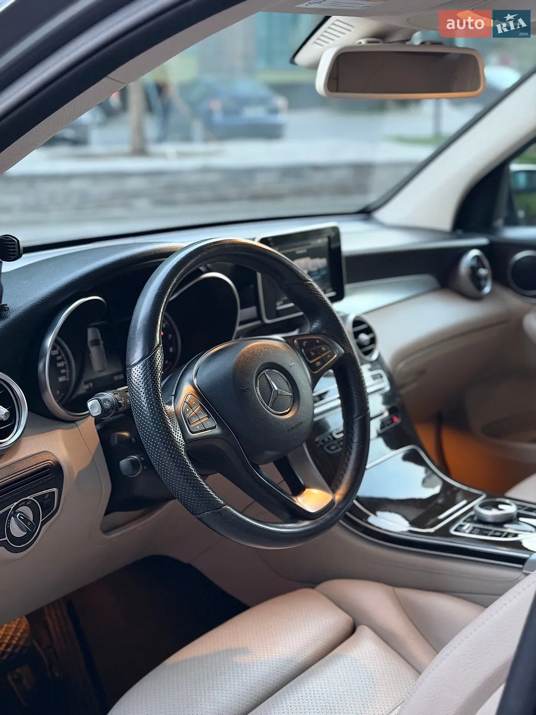 2018 Mercedes-Benz GLC - мініатюра 16