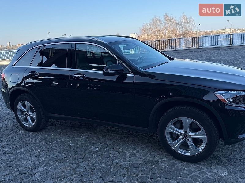 Внедорожник / Кроссовер Mercedes-Benz GLC-Class 2017 в Днепре