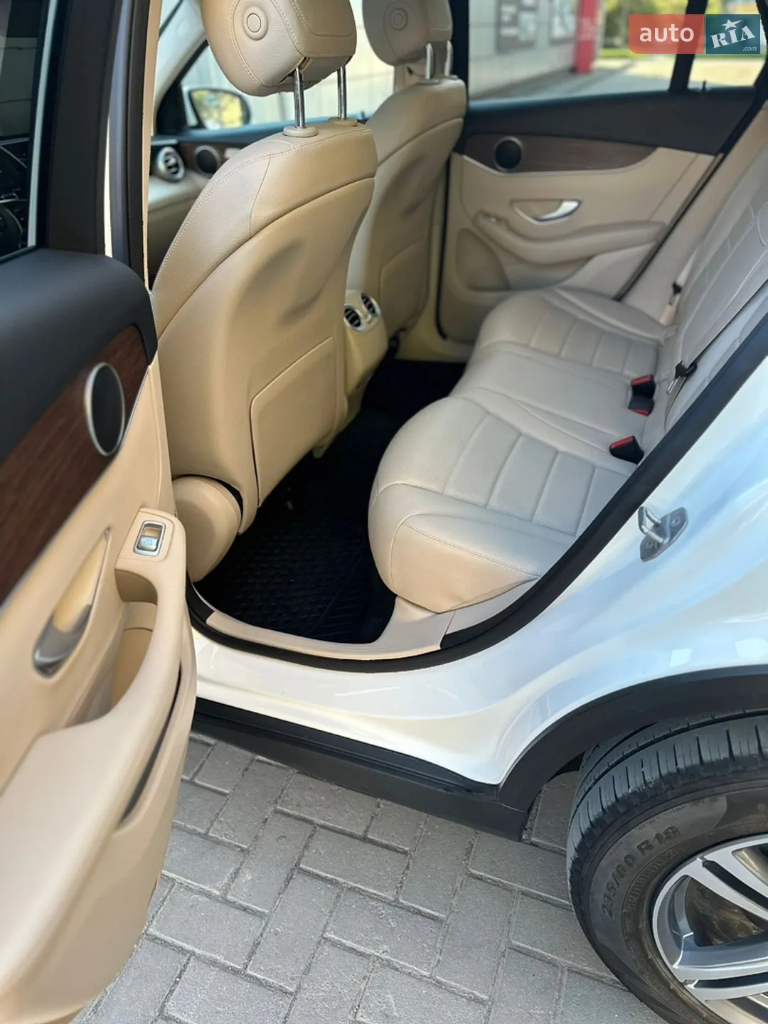 2020 Mercedes-Benz GLC - мініатюра 16