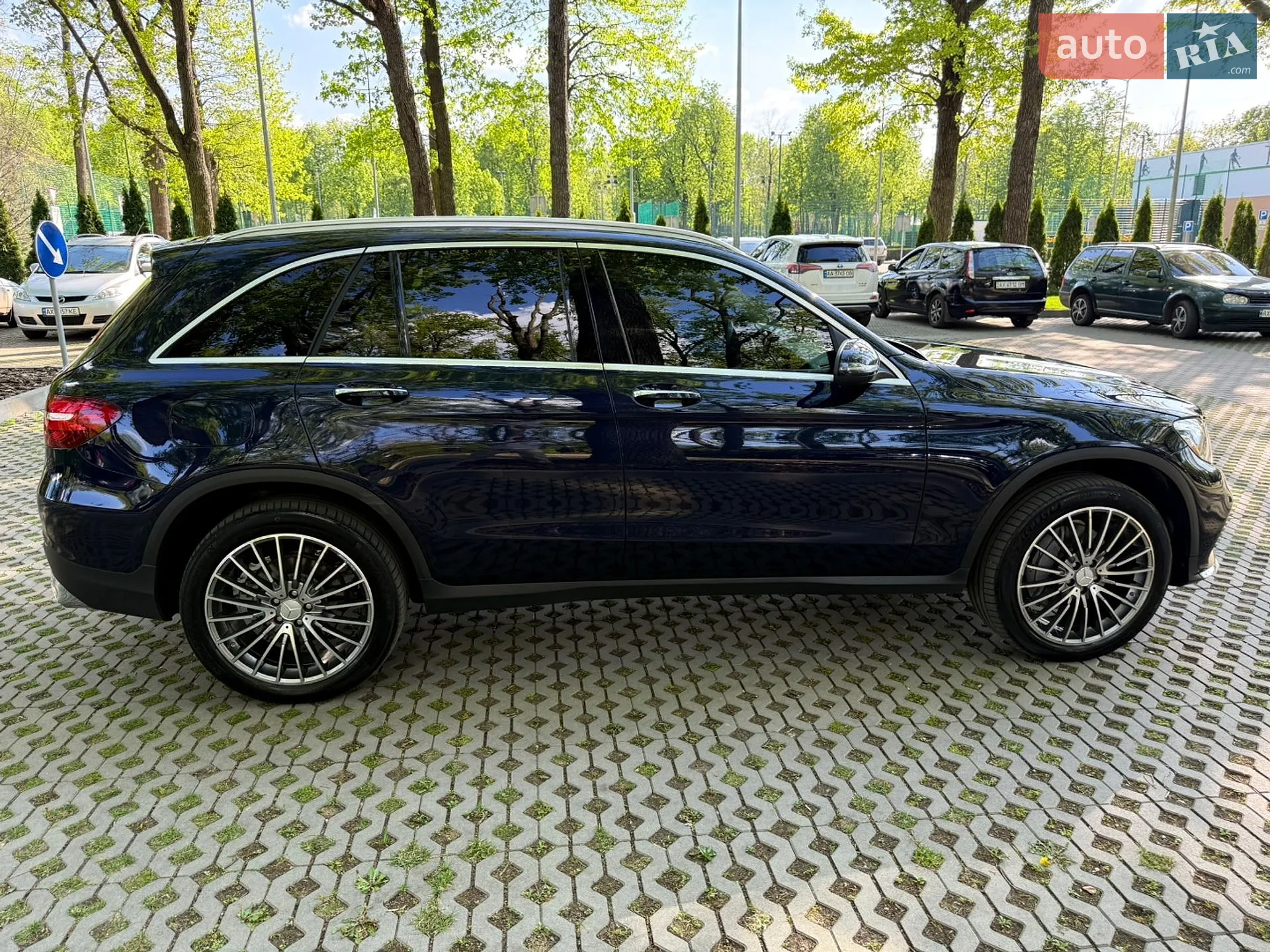 2017 Mercedes-Benz GLC - мініатюра 8