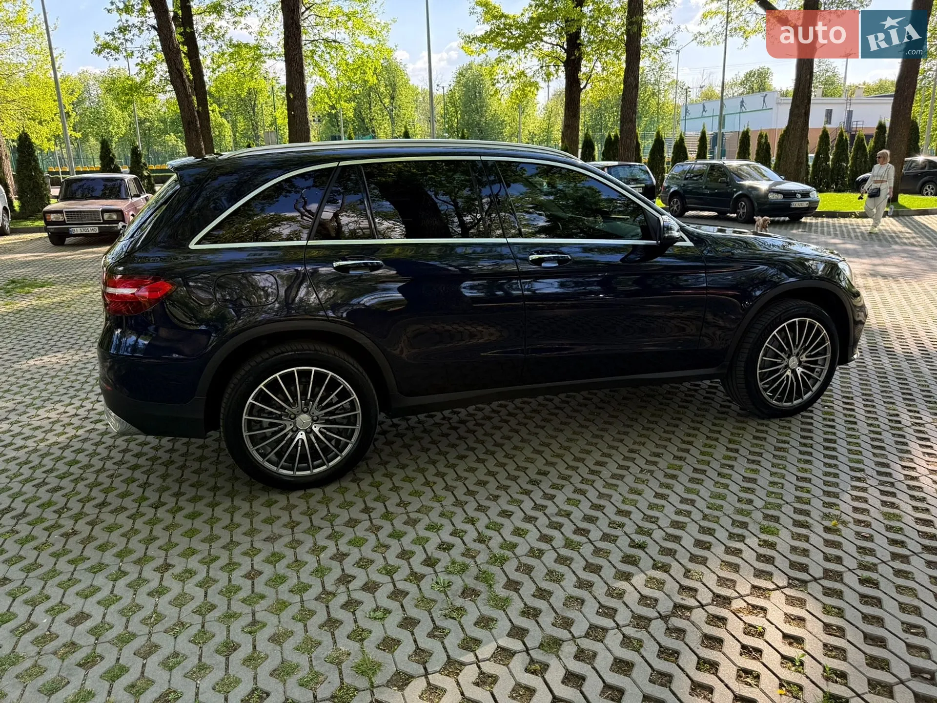 2017 Mercedes-Benz GLC - мініатюра 10