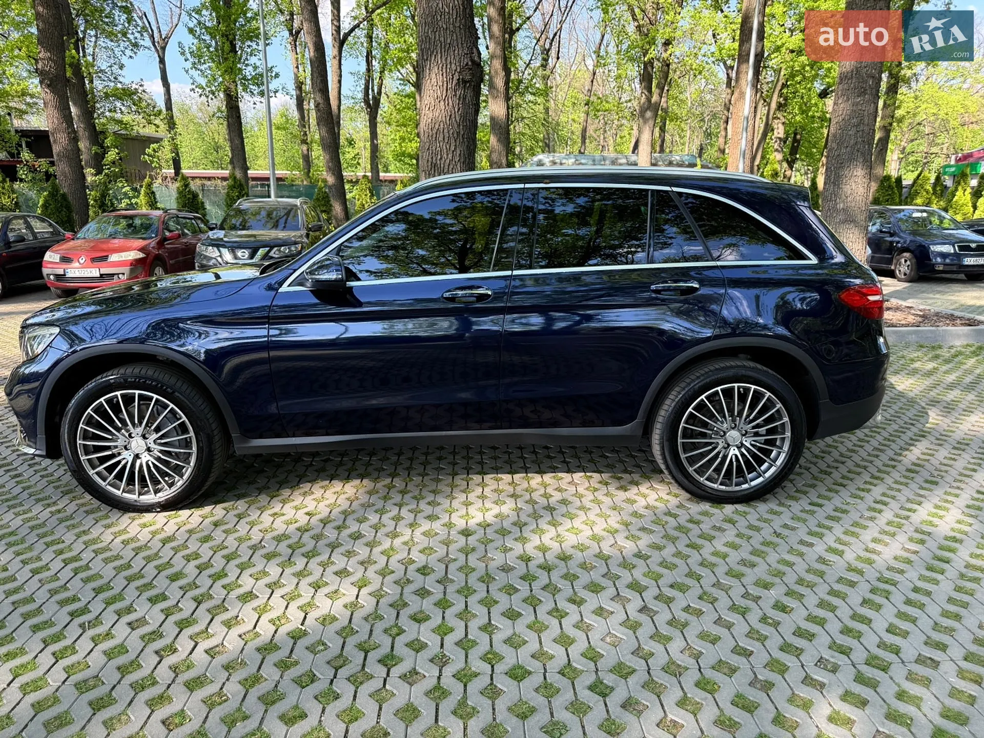 2017 Mercedes-Benz GLC - мініатюра 23