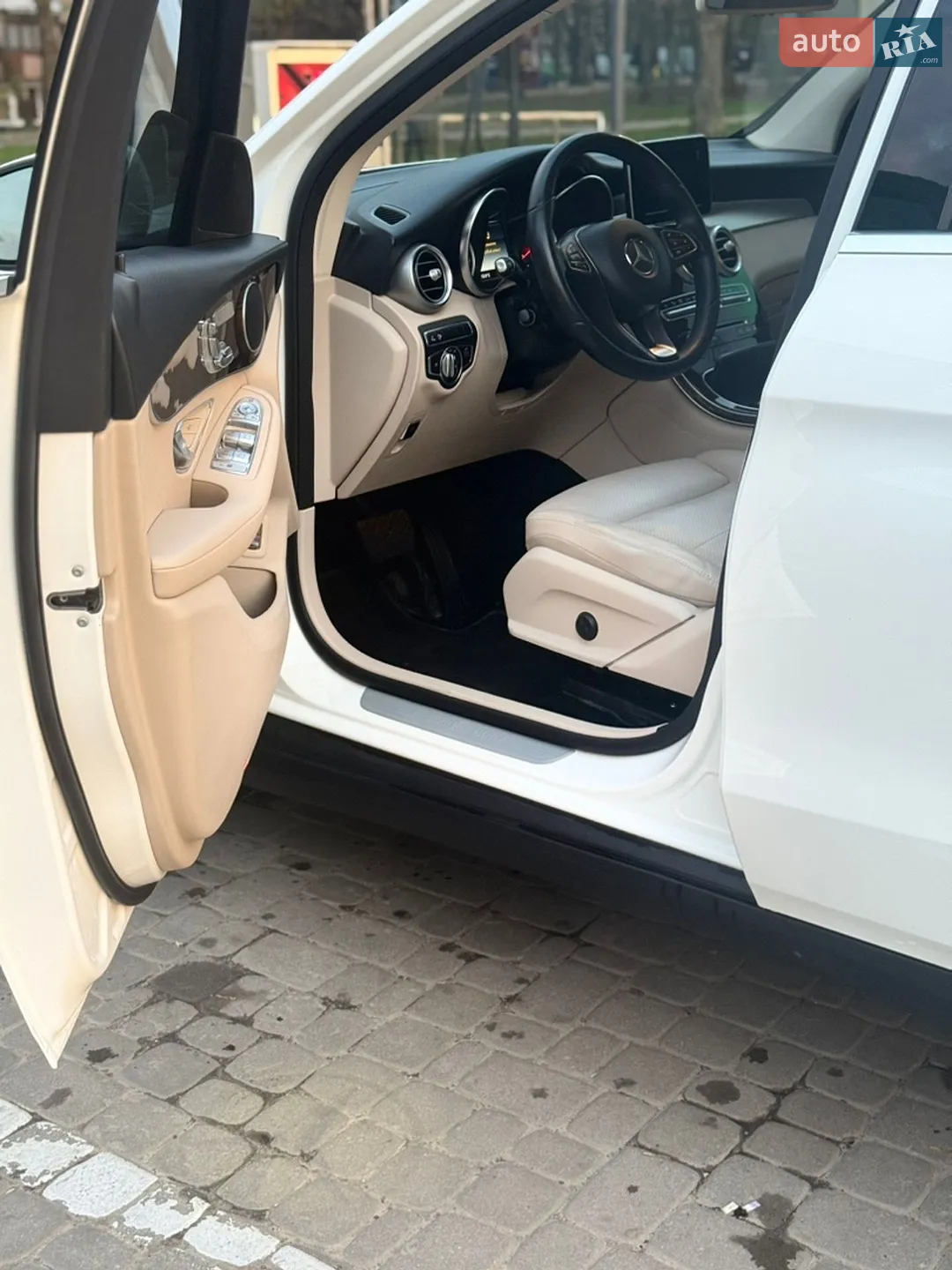 2018 Mercedes-Benz GLC - мініатюра 13