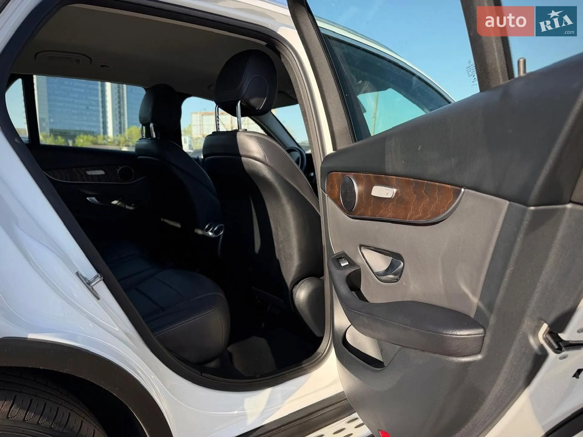 2019 Mercedes-Benz GLC - мініатюра 56