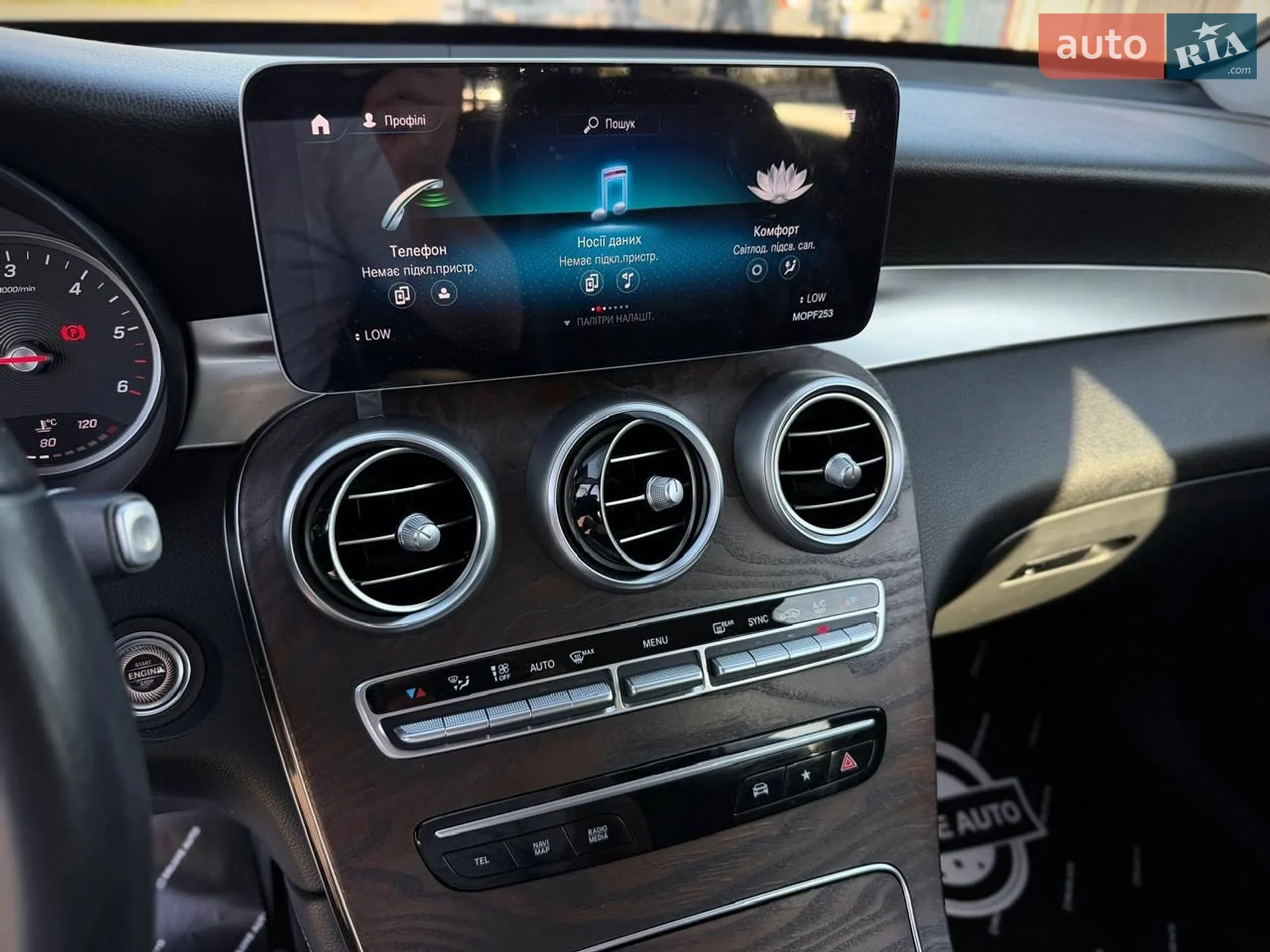 2019 Mercedes-Benz GLC - мініатюра 68