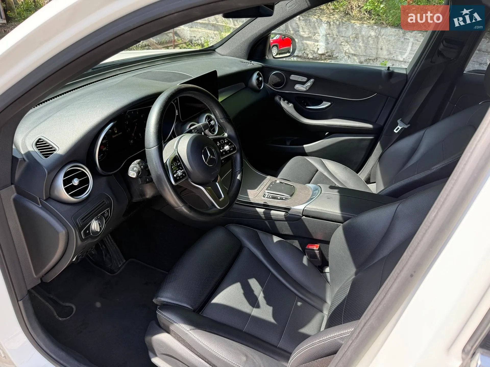 2020 Mercedes-Benz GLC - мініатюра 17