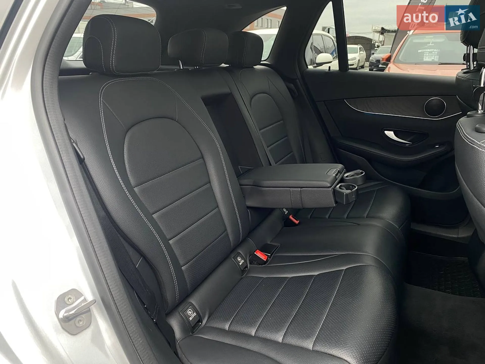 2018 Mercedes-Benz GLC - мініатюра 27