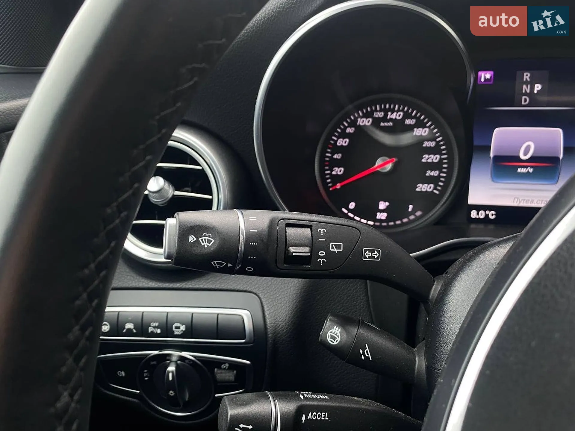 2018 Mercedes-Benz GLC - мініатюра 35