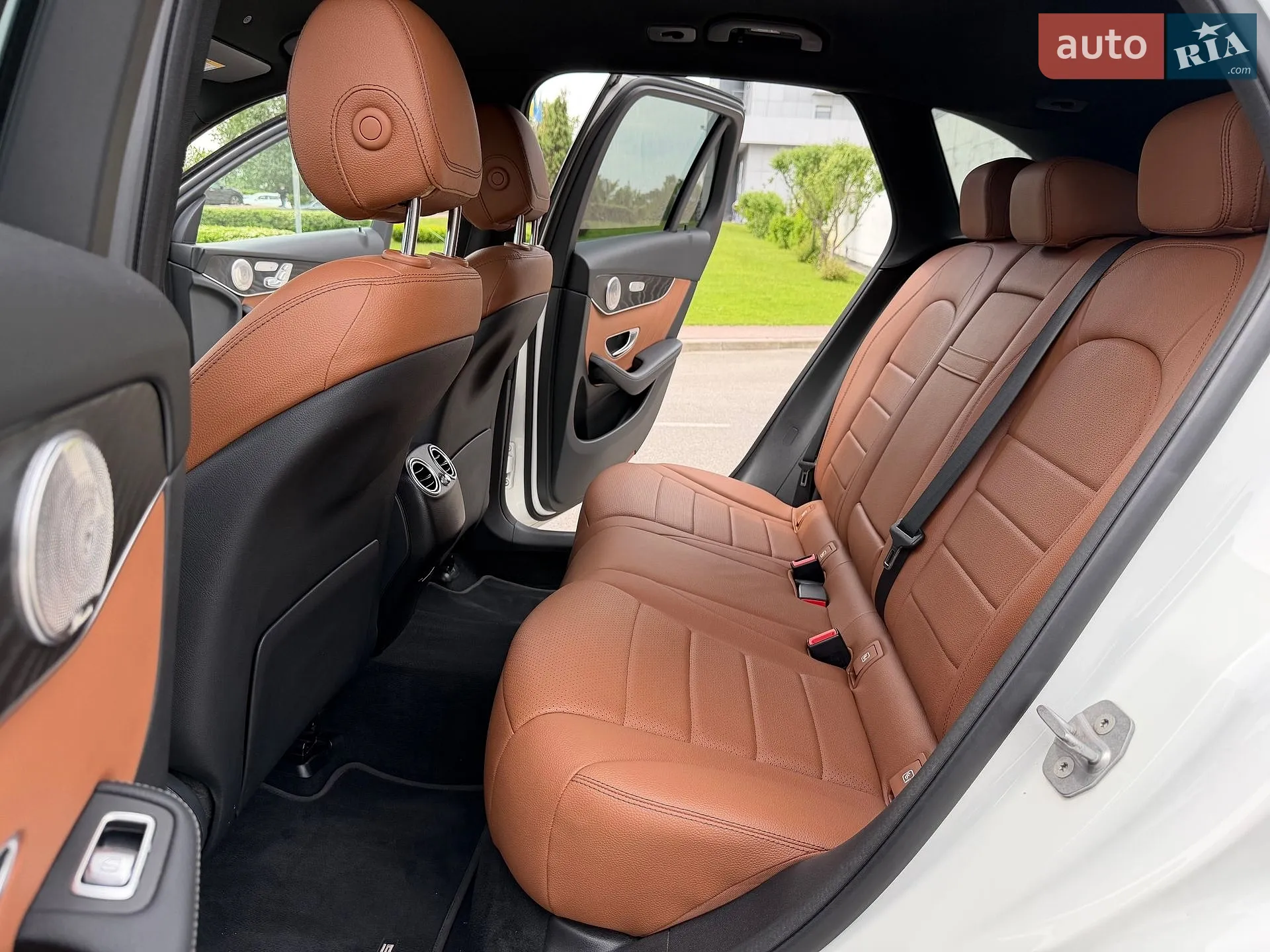 2020 Mercedes-Benz GLC - мініатюра 49