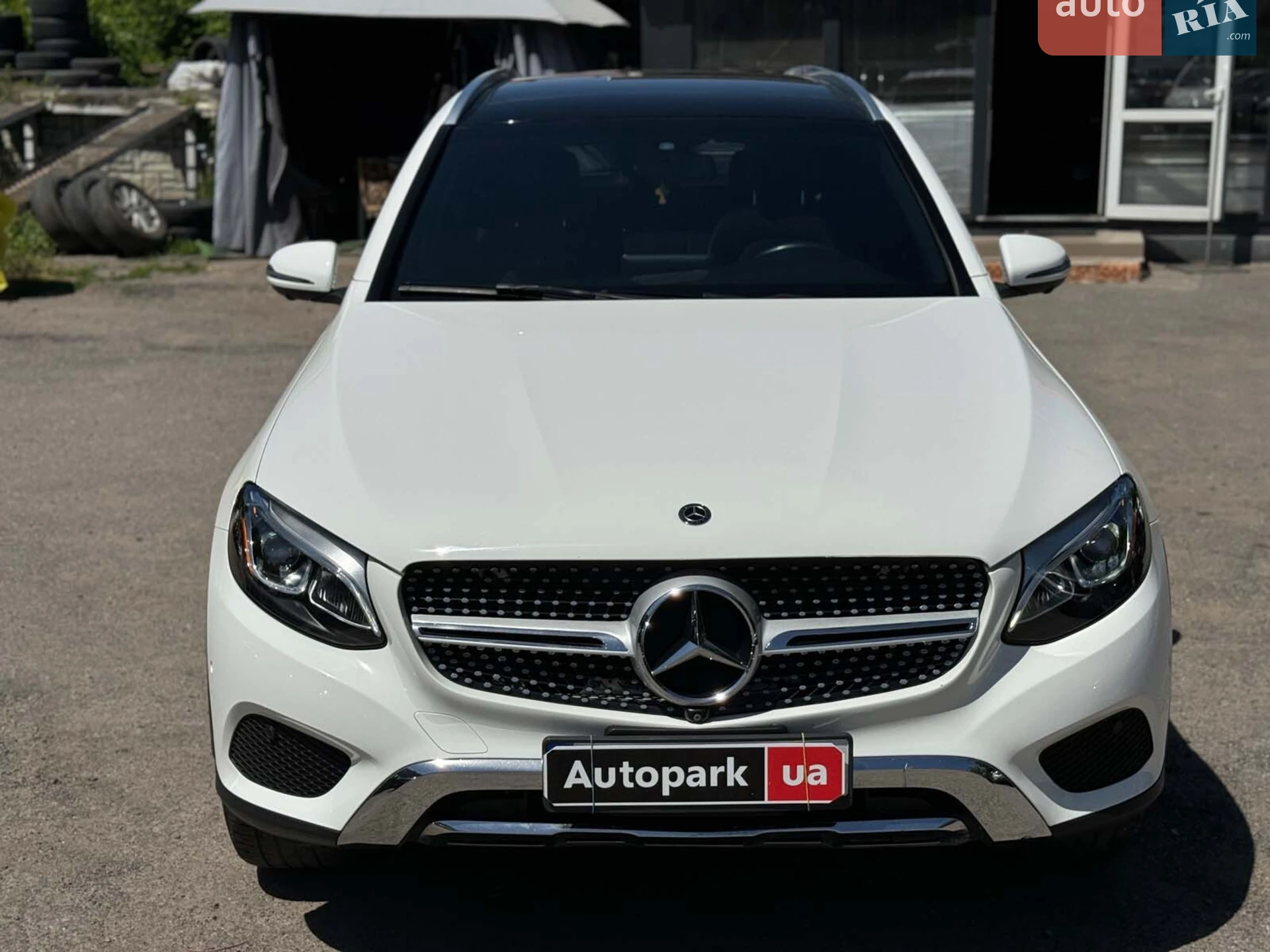 2017 Mercedes-Benz GLC - мініатюра 3