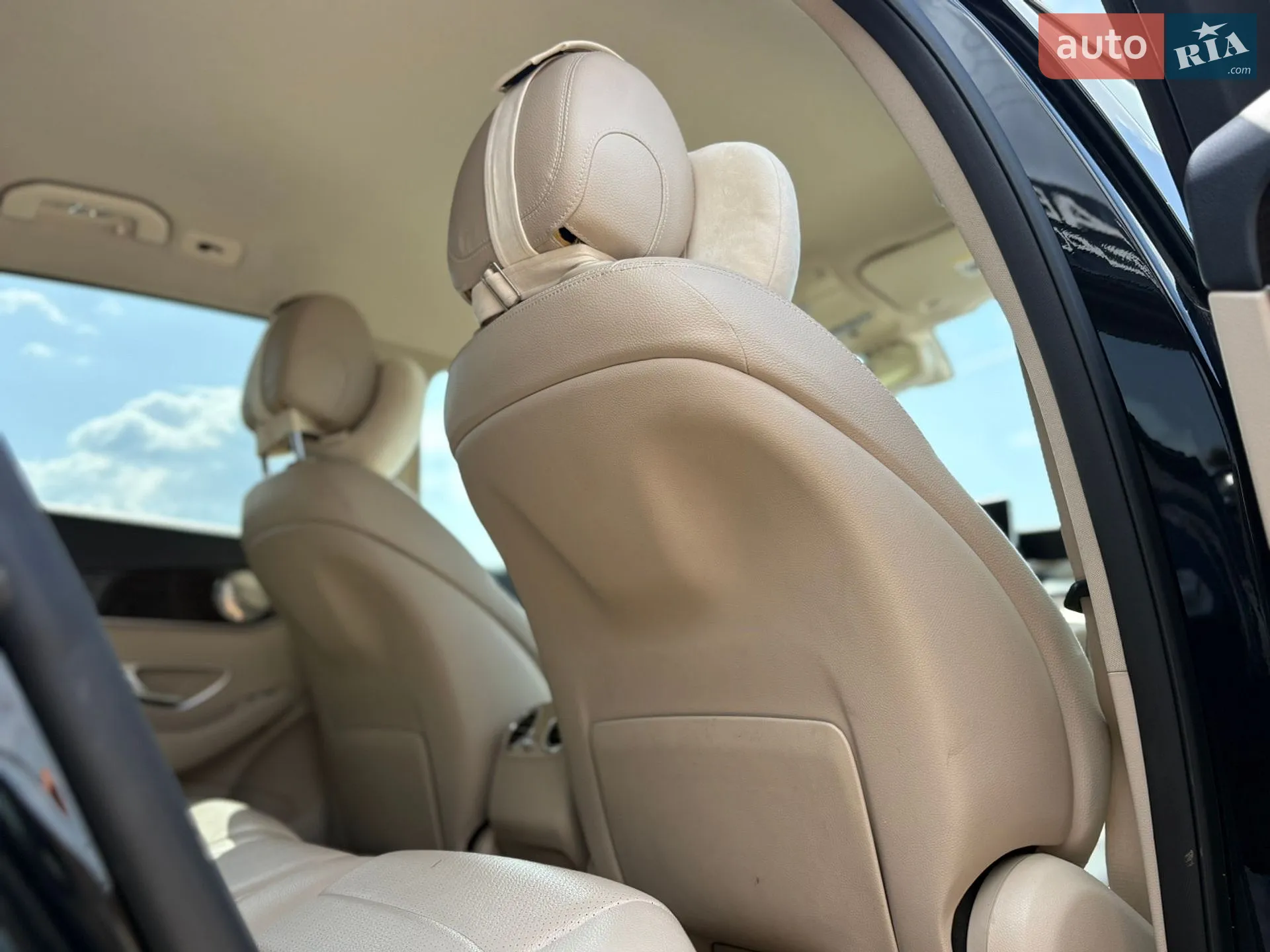 2016 Mercedes-Benz GLC - мініатюра 39