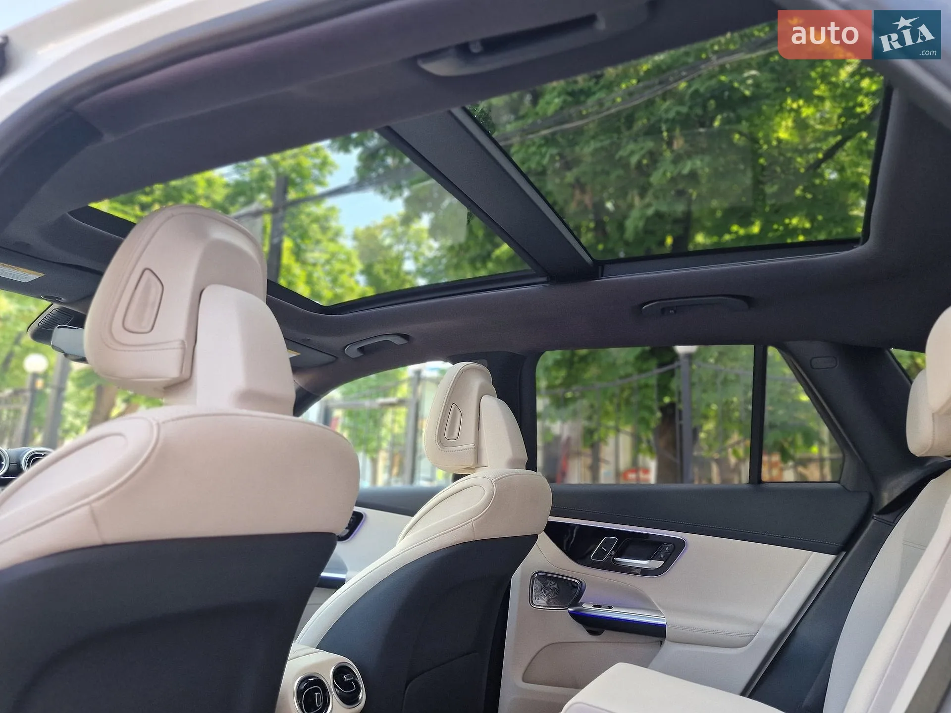 2024 Mercedes-Benz GLC - мініатюра 63