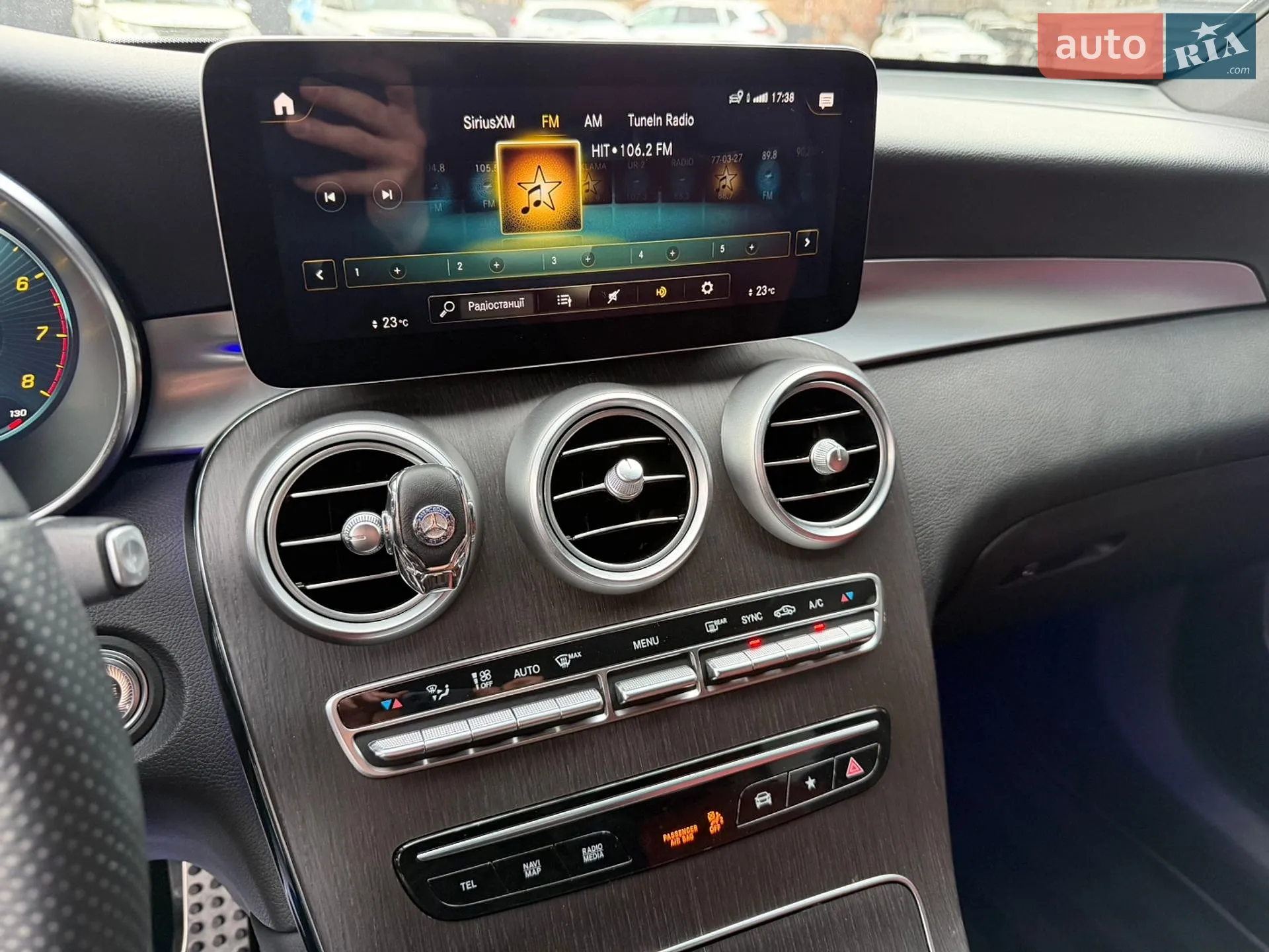 2020 Mercedes-Benz GLC - мініатюра 29