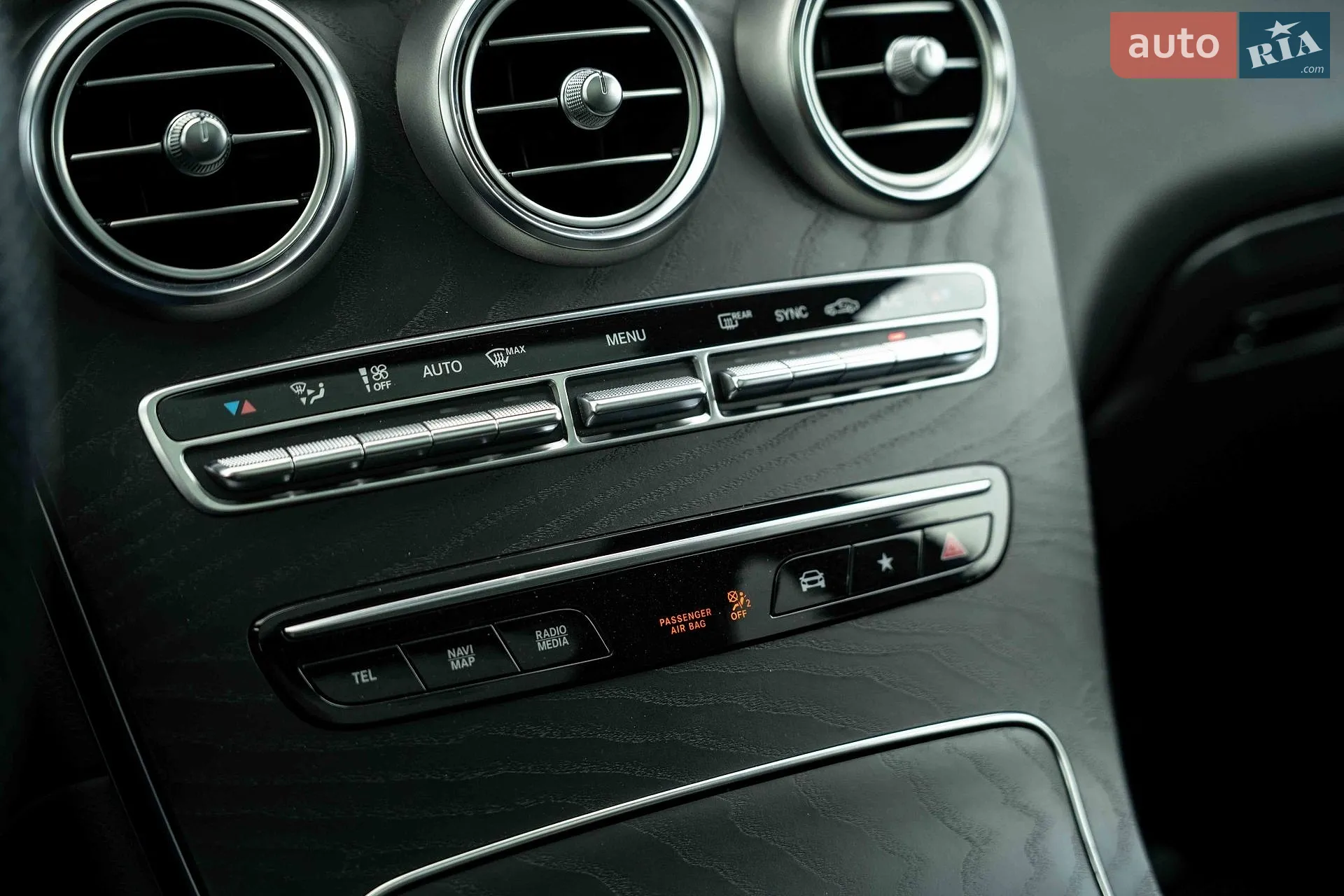 2022 Mercedes-Benz GLC - мініатюра 41