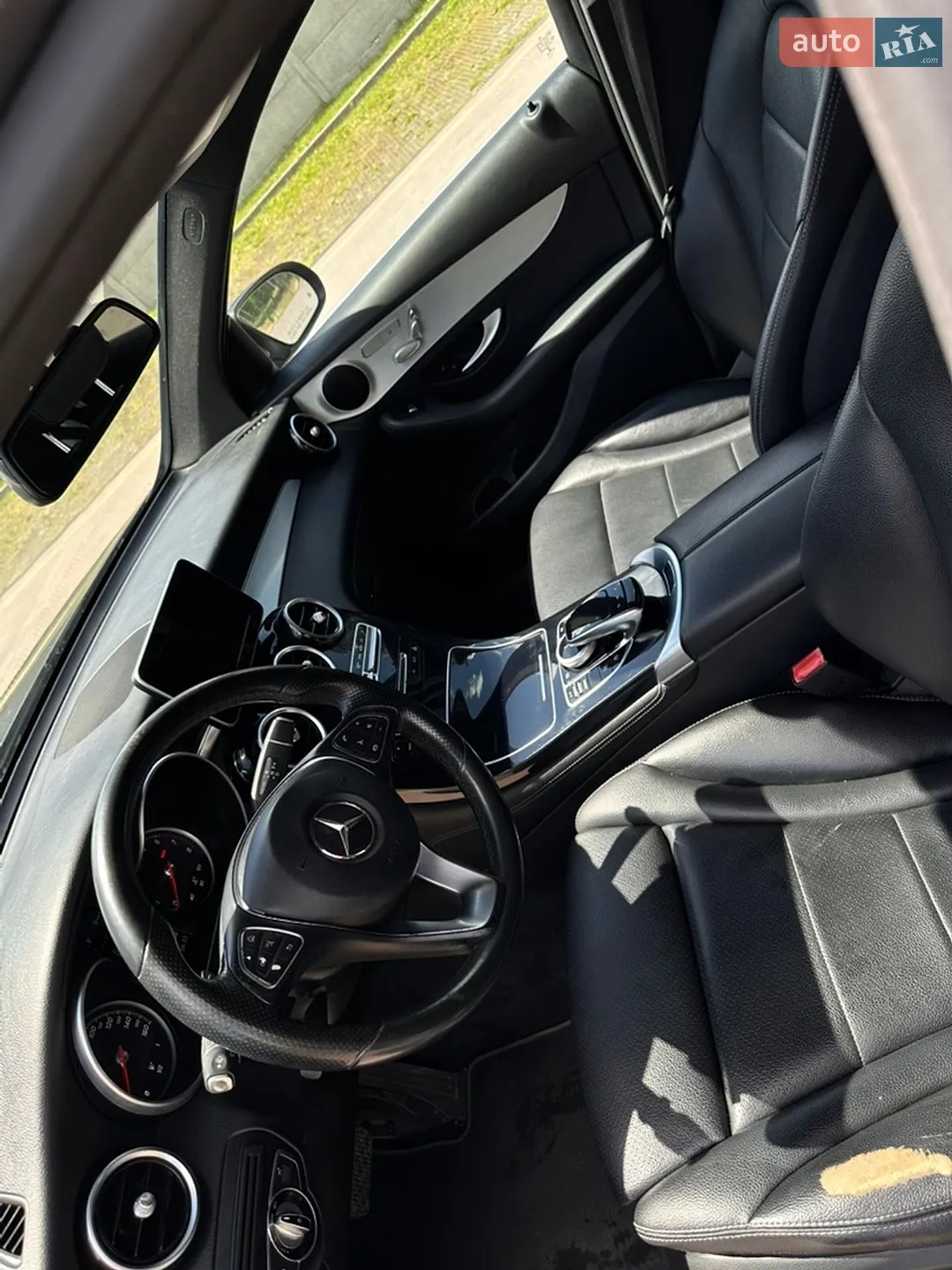 2017 Mercedes-Benz GLC - мініатюра 11