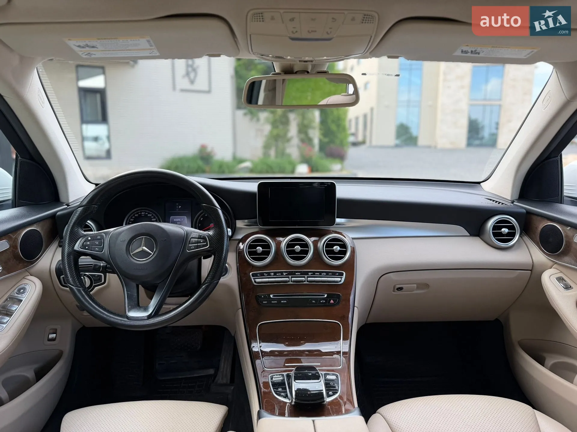 2015 Mercedes-Benz GLC - мініатюра 29