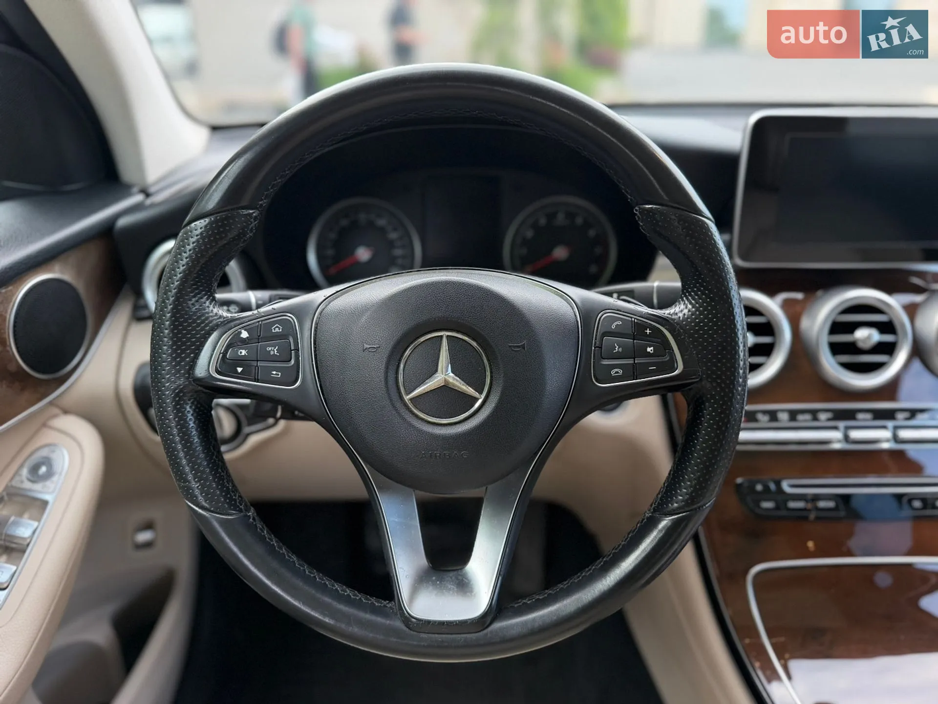2015 Mercedes-Benz GLC - мініатюра 31