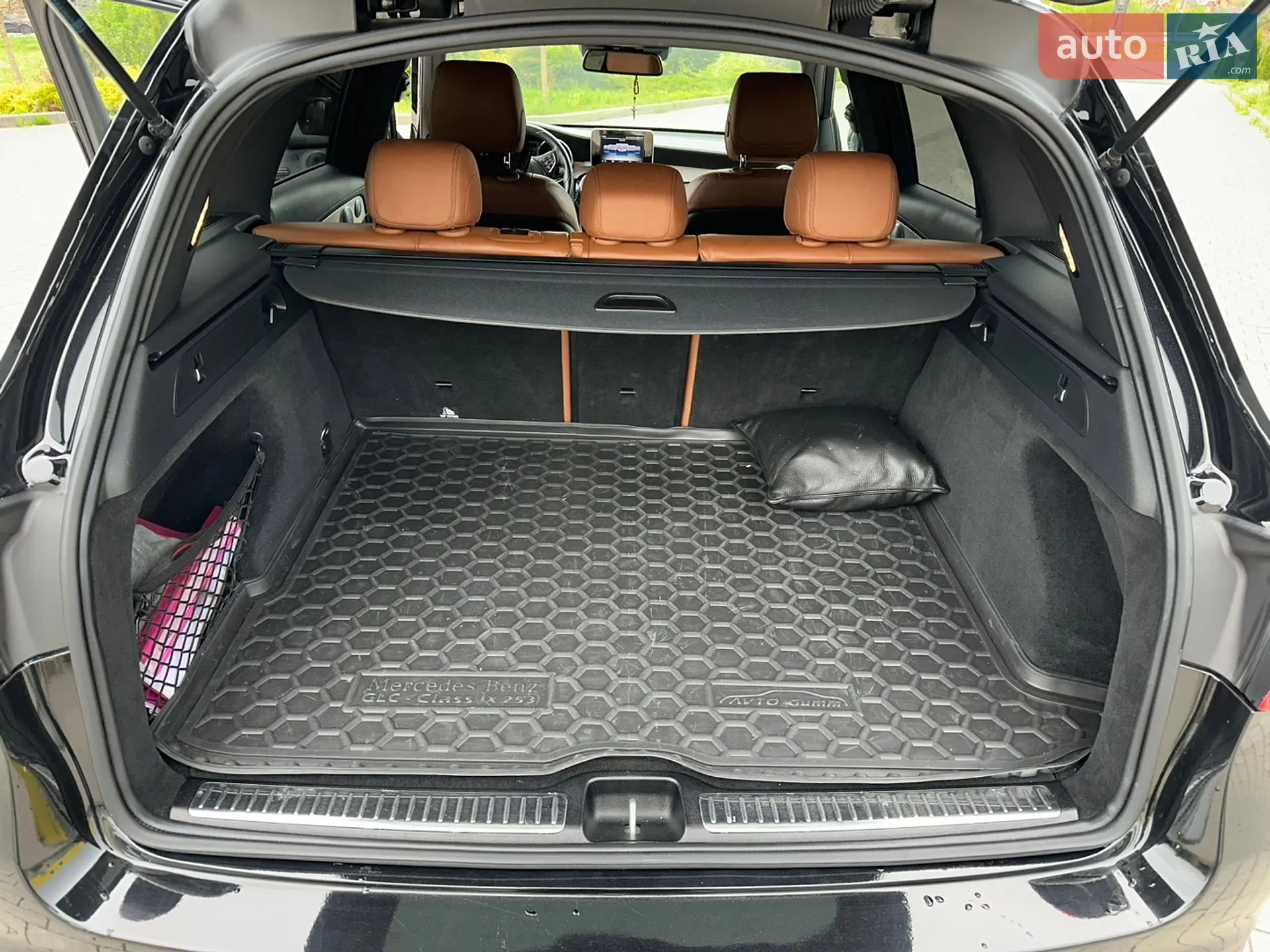 2017 Mercedes-Benz GLC - мініатюра 26