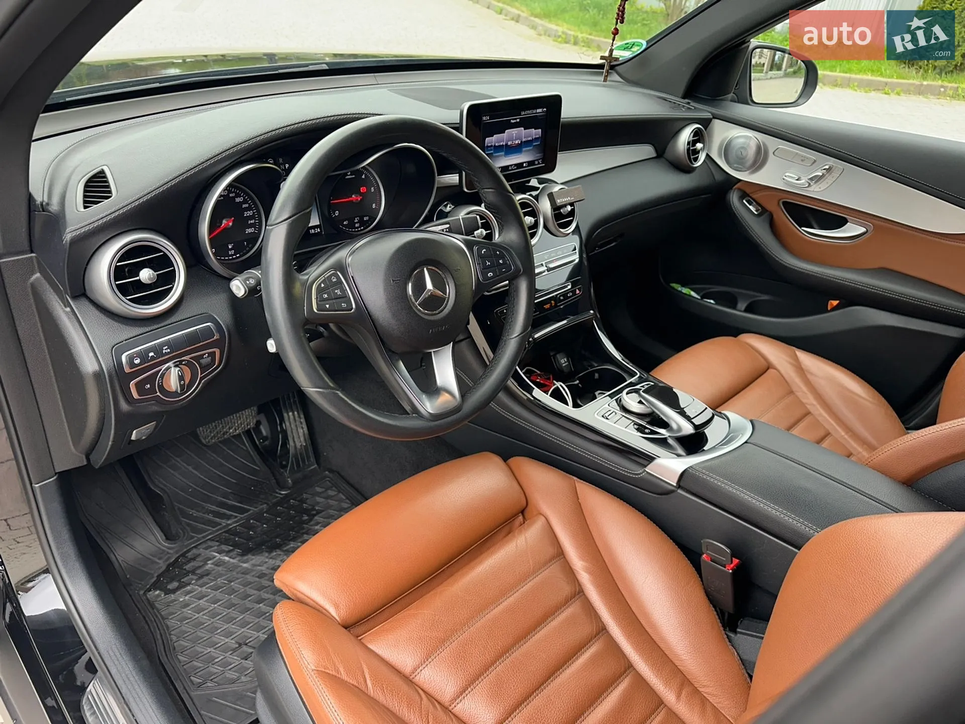 2017 Mercedes-Benz GLC - мініатюра 36