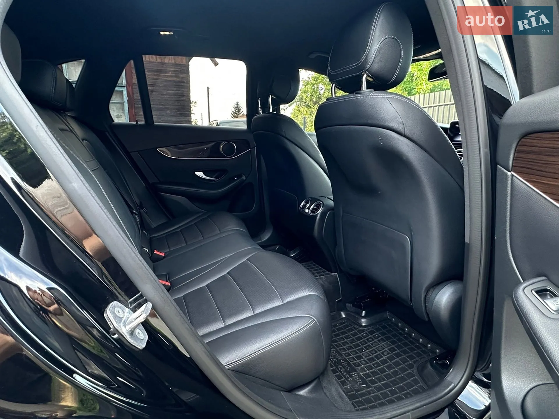 2019 Mercedes-Benz GLC - мініатюра 40