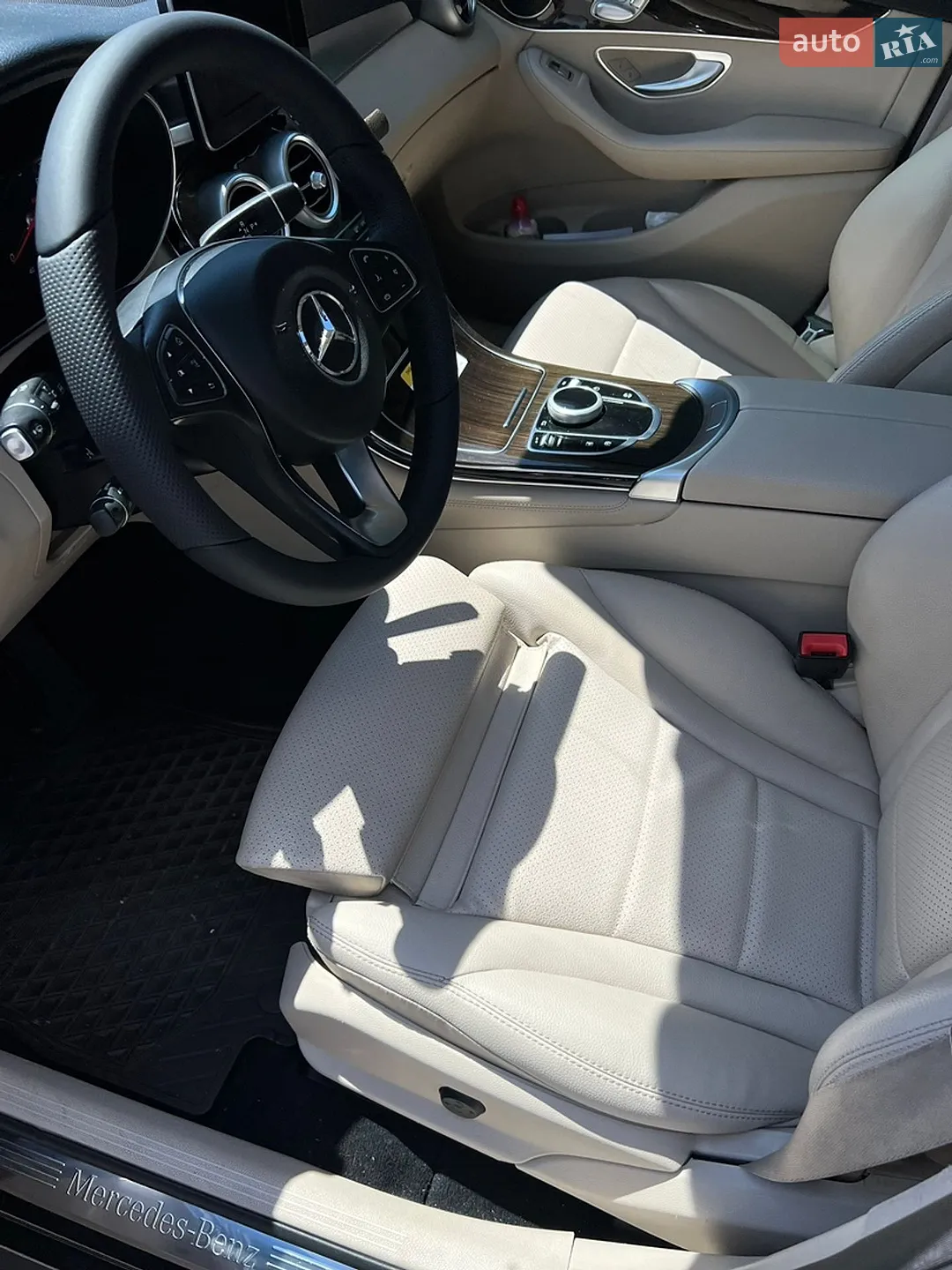 2017 Mercedes-Benz GLC - мініатюра 9