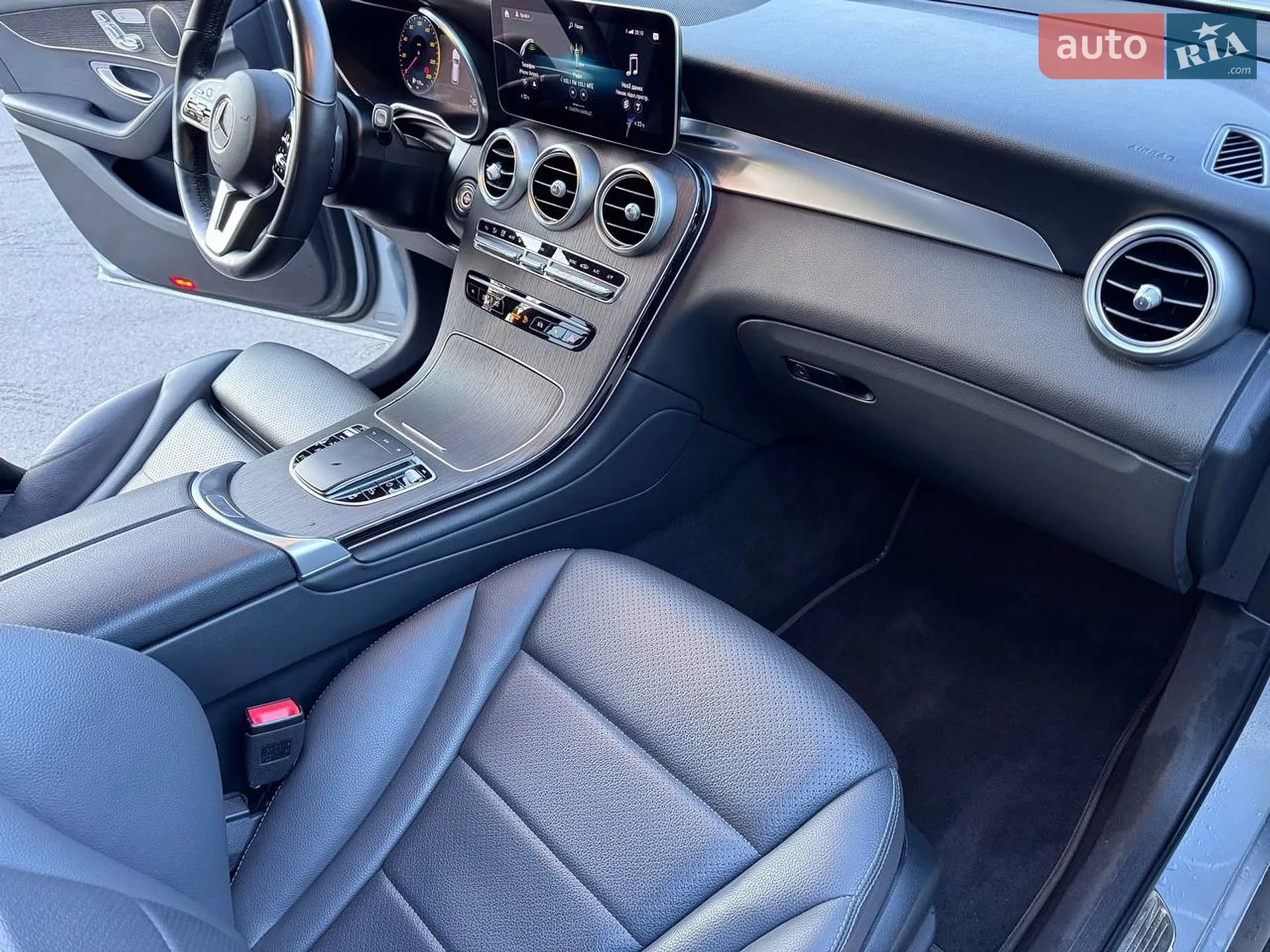2022 Mercedes-Benz GLC - мініатюра 12