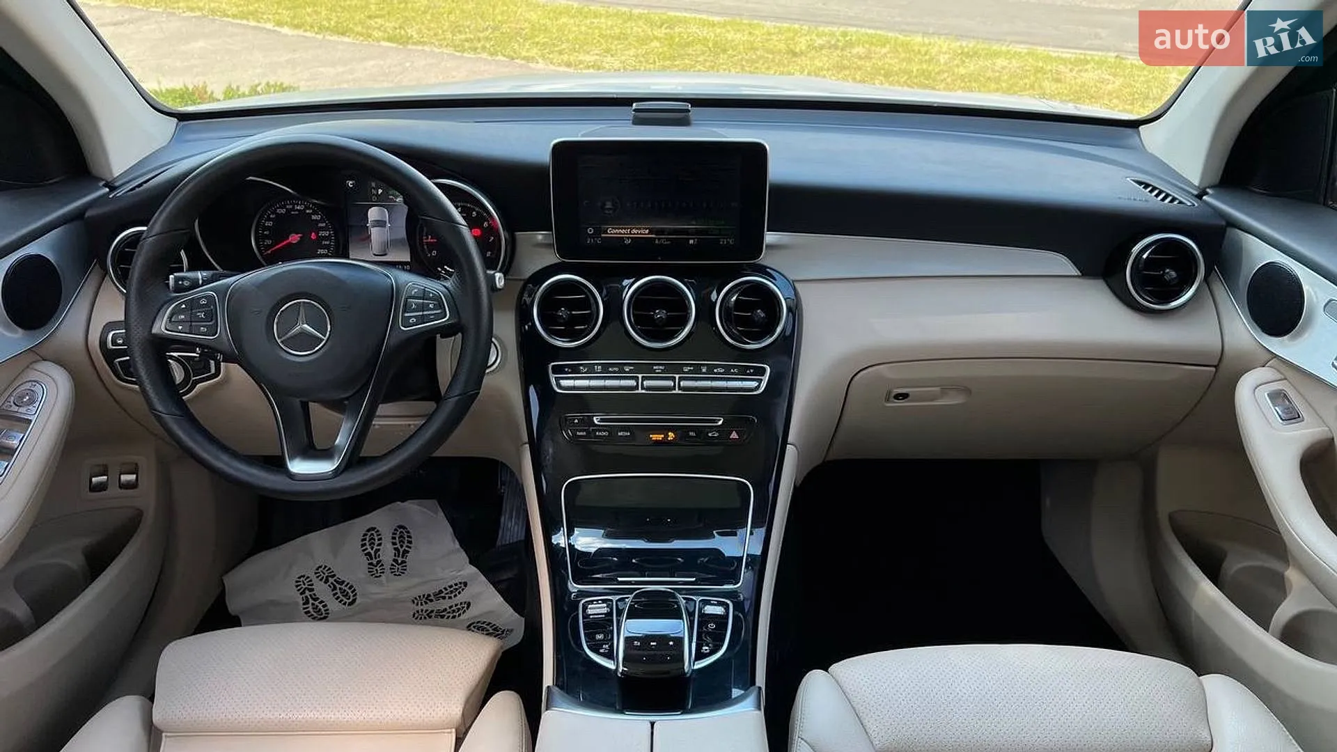 2018 Mercedes-Benz GLC - мініатюра 29