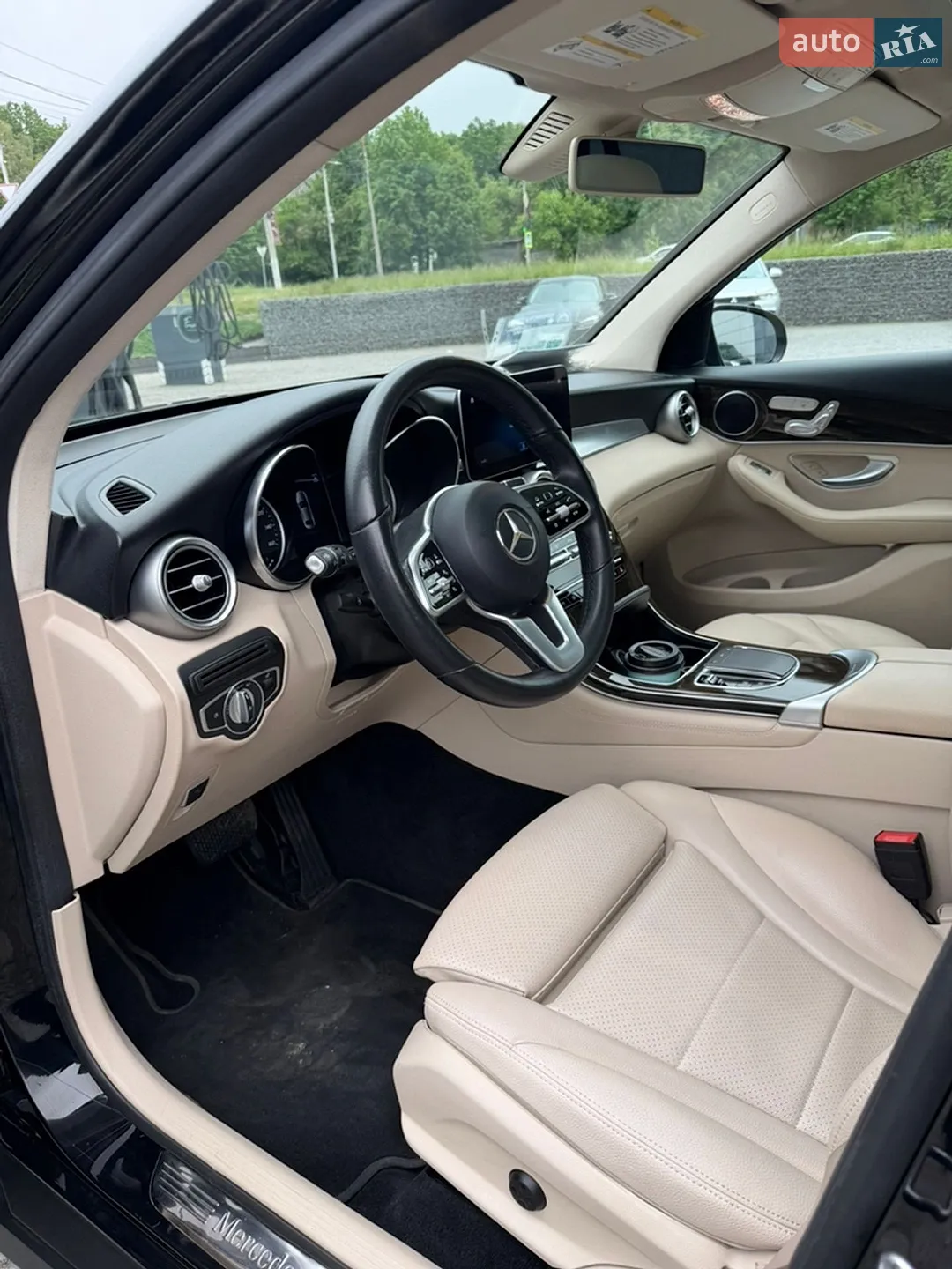 2019 Mercedes-Benz GLC - мініатюра 11