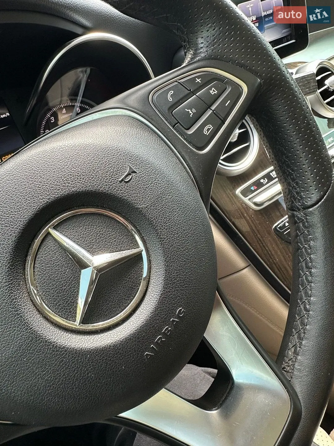 2017 Mercedes-Benz GLC - мініатюра 12