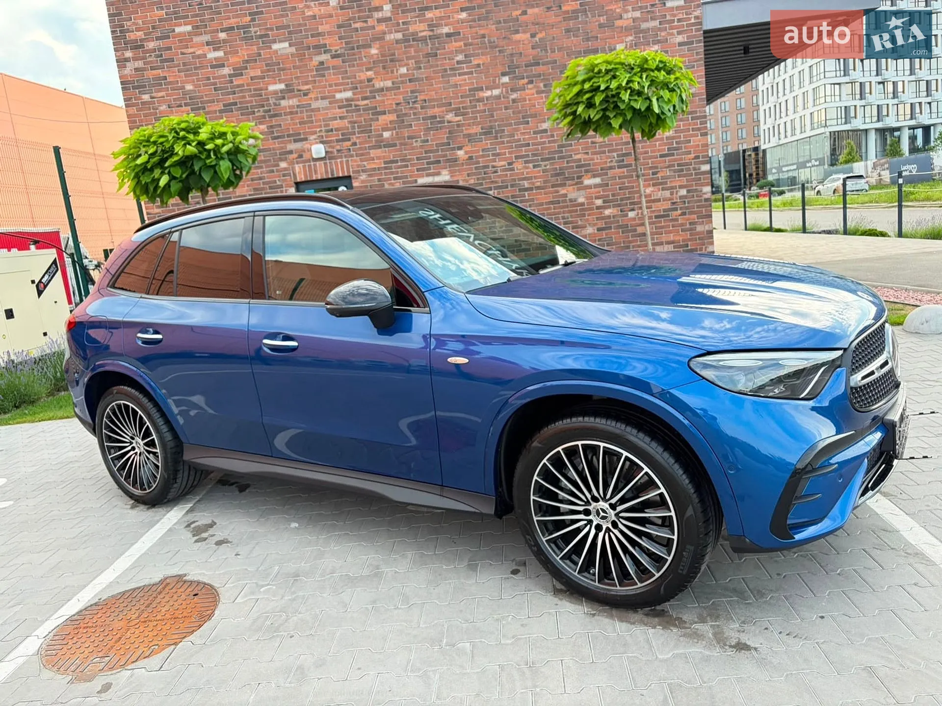 2025 Mercedes-Benz GLC - мініатюра 10