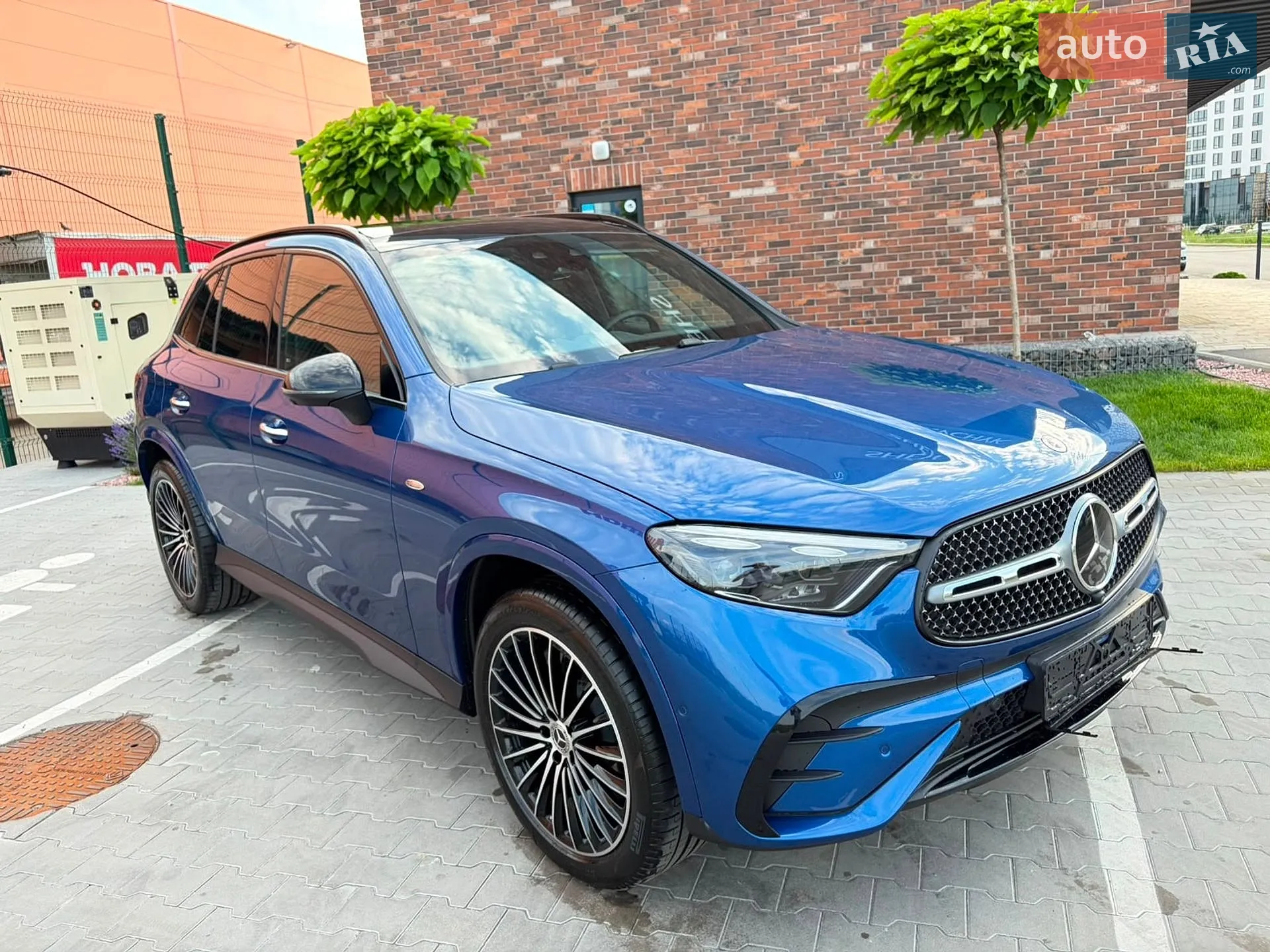 2025 Mercedes-Benz GLC - мініатюра 26