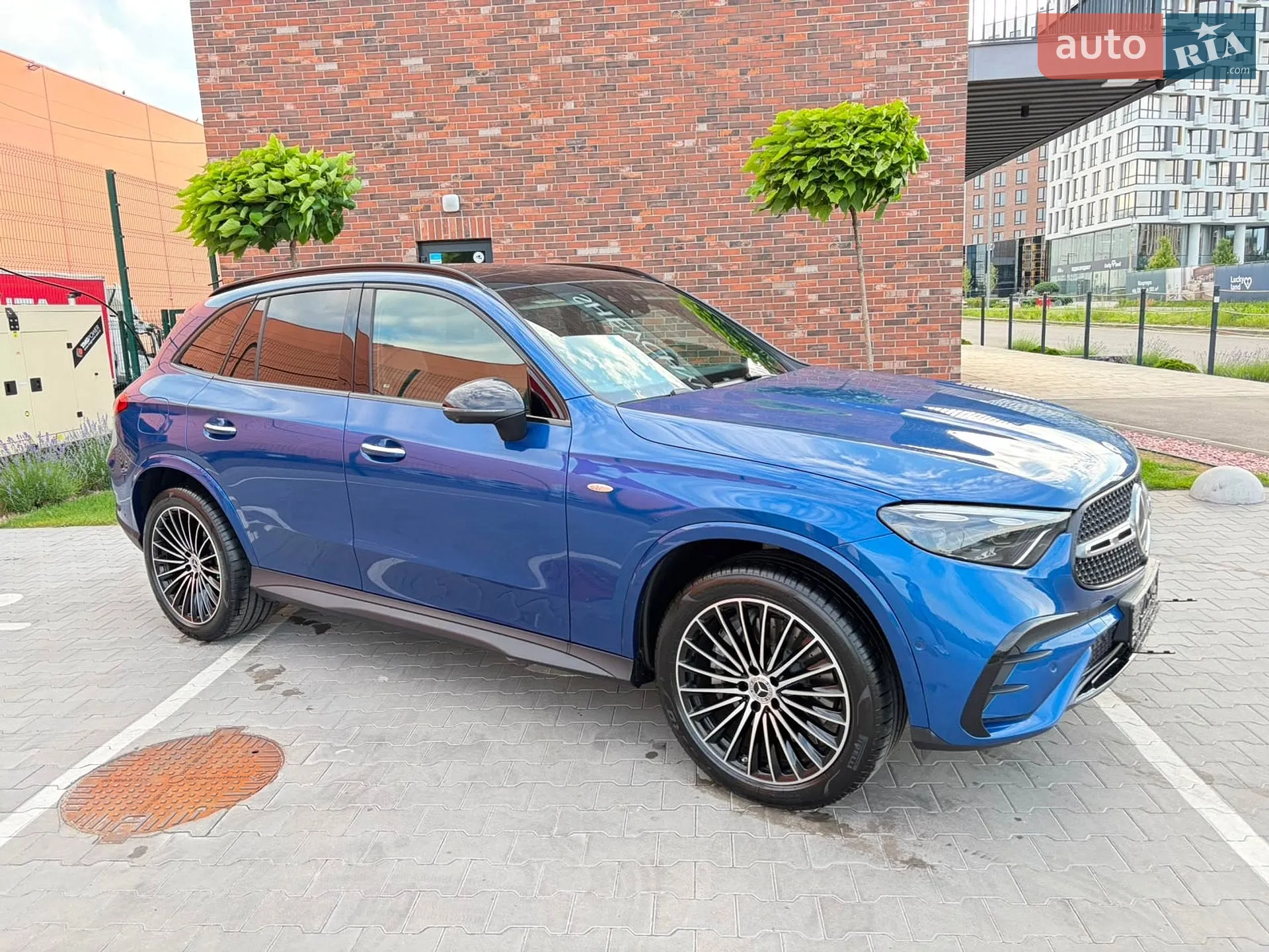 2025 Mercedes-Benz GLC - мініатюра 31