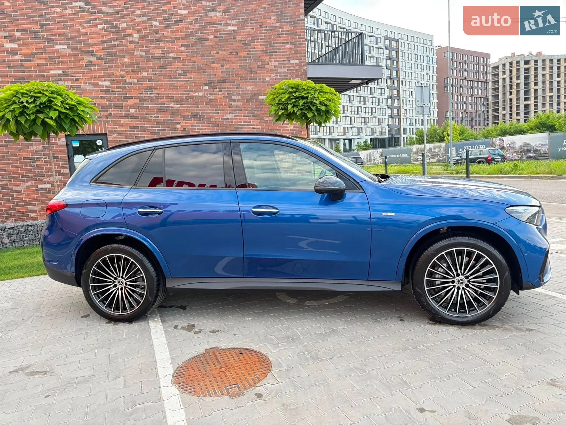 2025 Mercedes-Benz GLC - мініатюра 35
