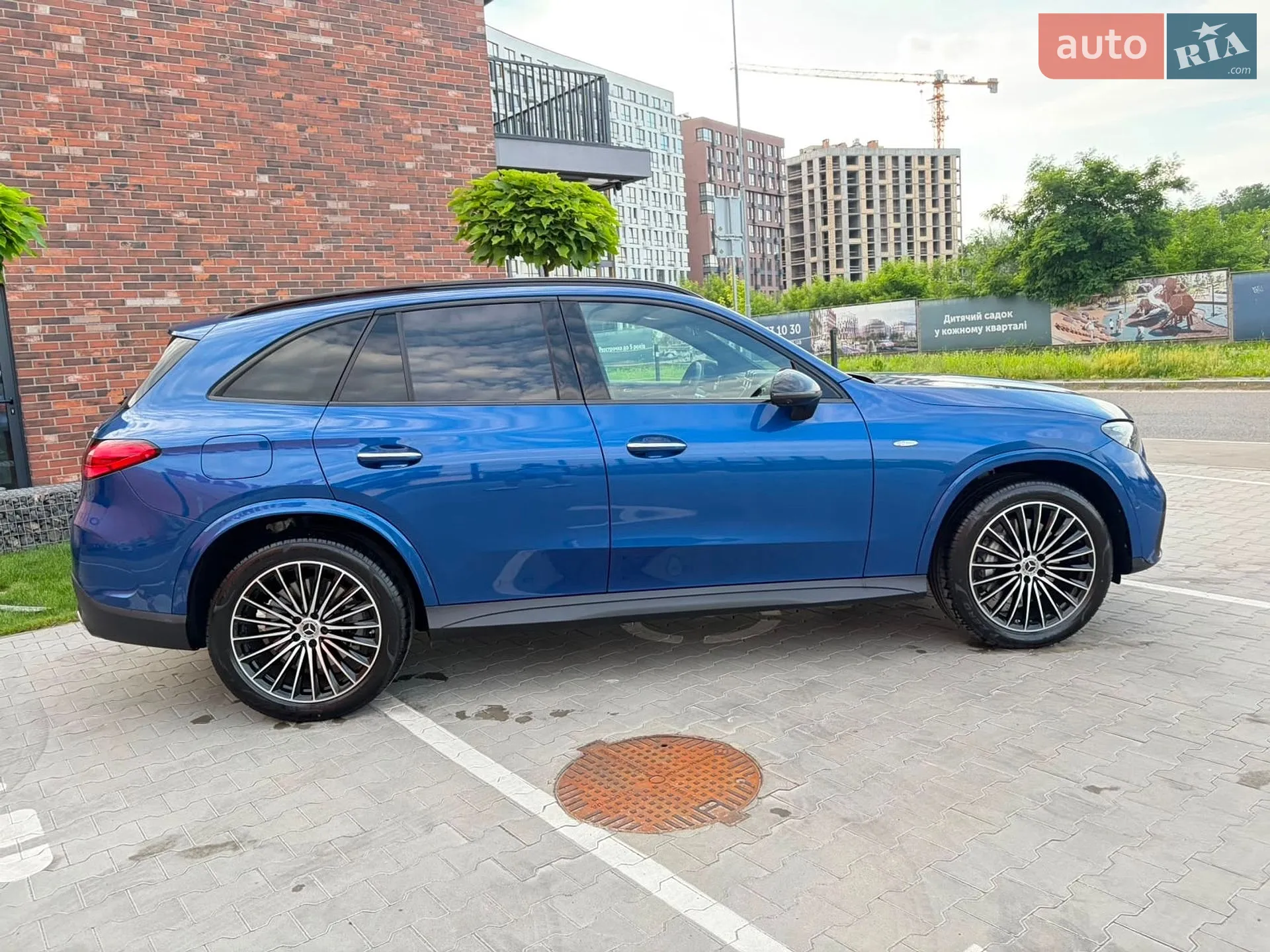2025 Mercedes-Benz GLC - мініатюра 40