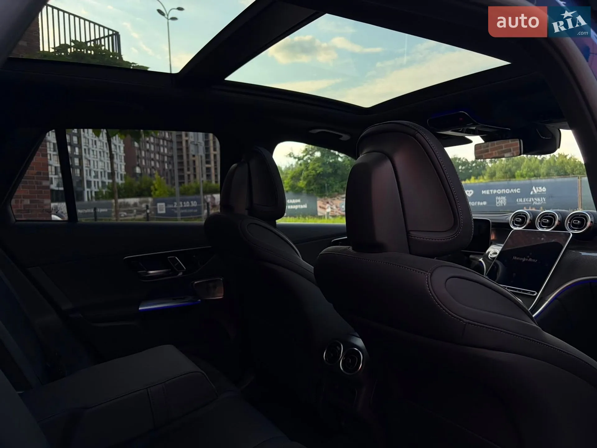 2025 Mercedes-Benz GLC - мініатюра 134