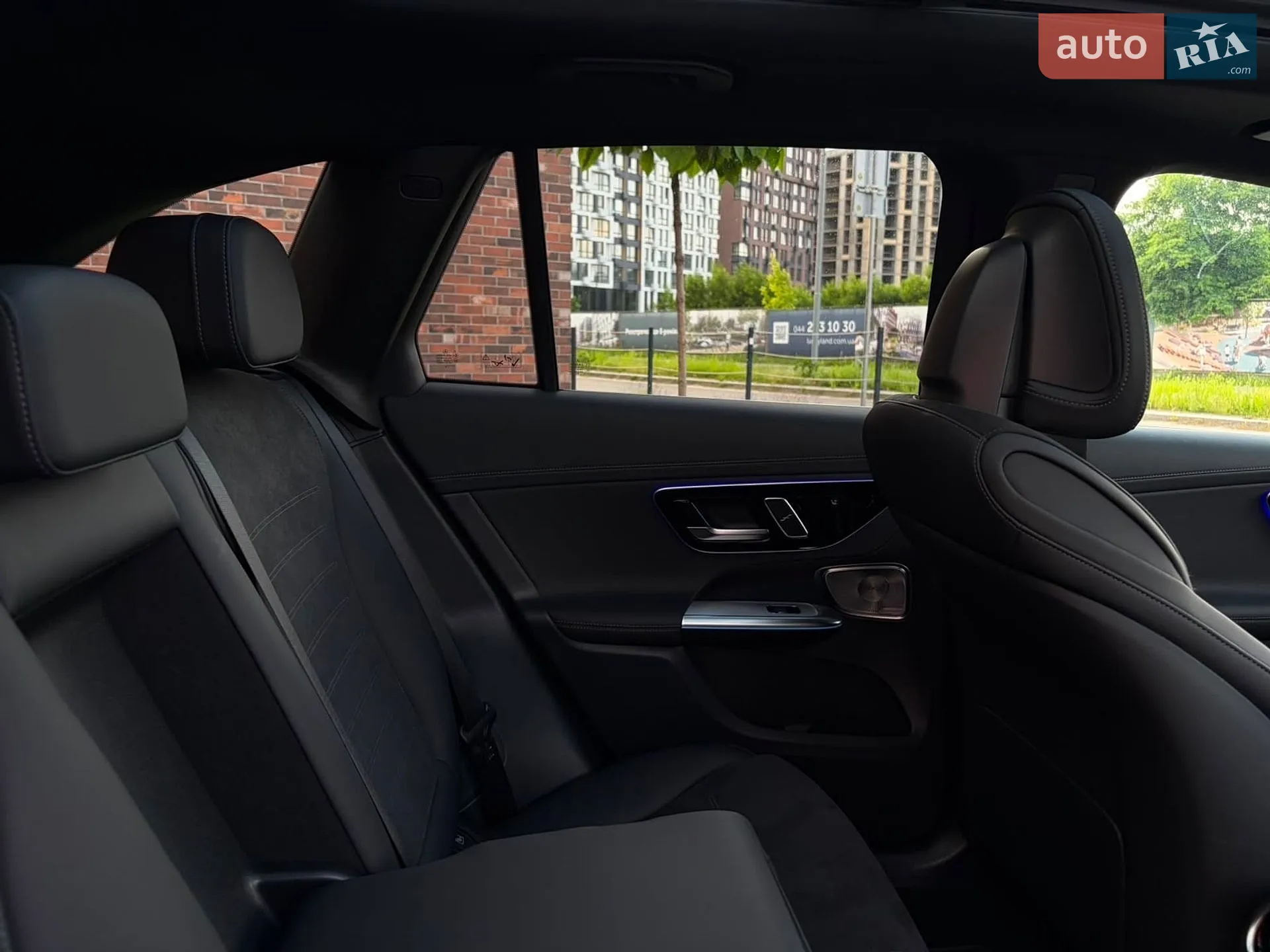 2025 Mercedes-Benz GLC - мініатюра 137
