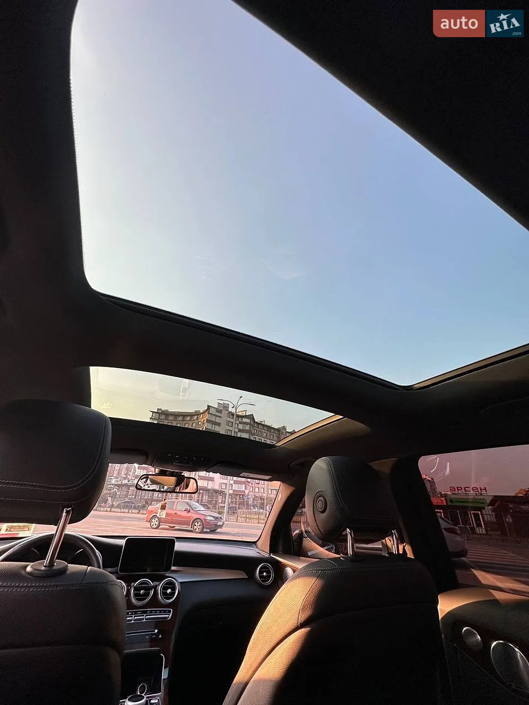 Mercedes-Benz GLC-Class 2019 VIN WDC0G4KB1KF594741 фото оголошення 8 з 15