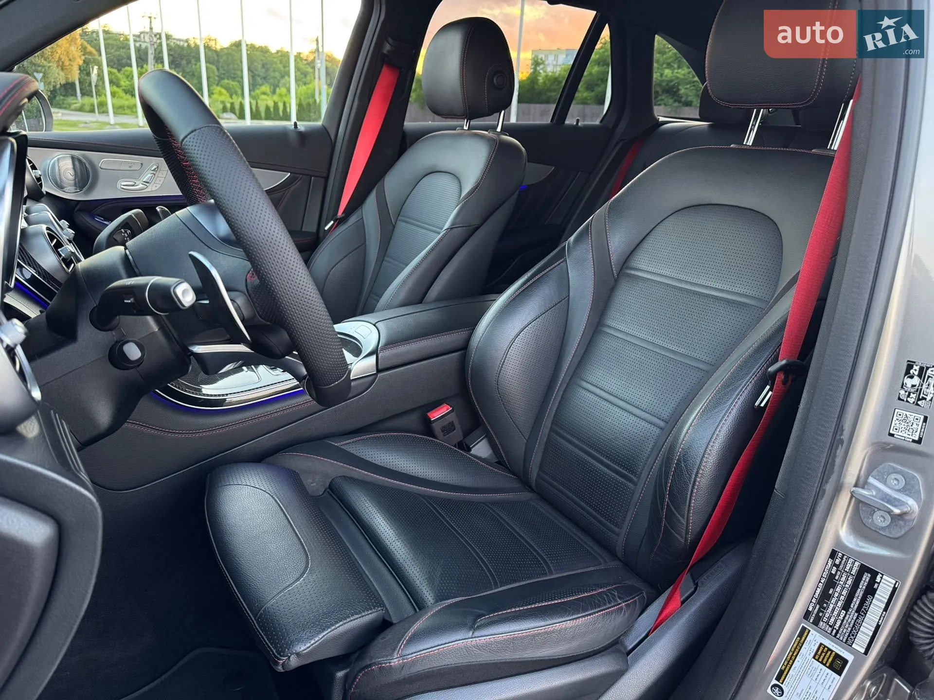 2019 Mercedes-Benz GLC - мініатюра 47