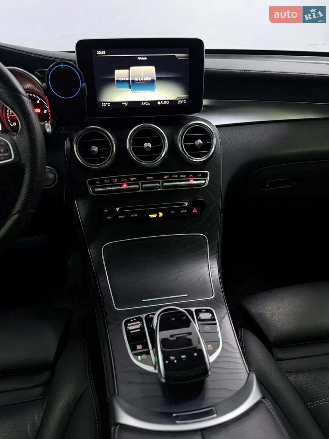 2016 Mercedes-Benz GLC - мініатюра 21