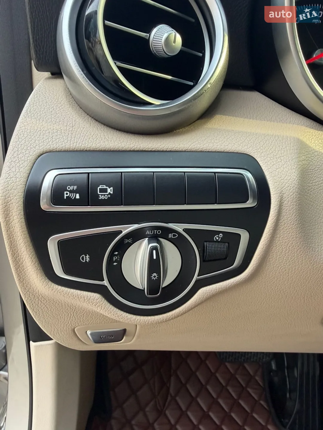 2018 Mercedes-Benz GLC - мініатюра 15
