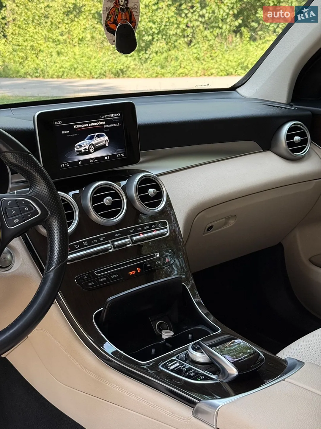 2016 Mercedes-Benz GLC - мініатюра 16