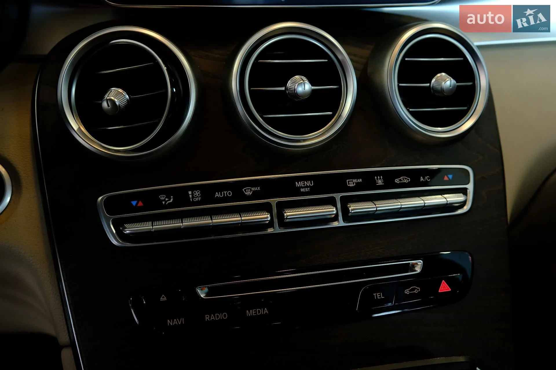 2019 Mercedes-Benz GLC - мініатюра 16