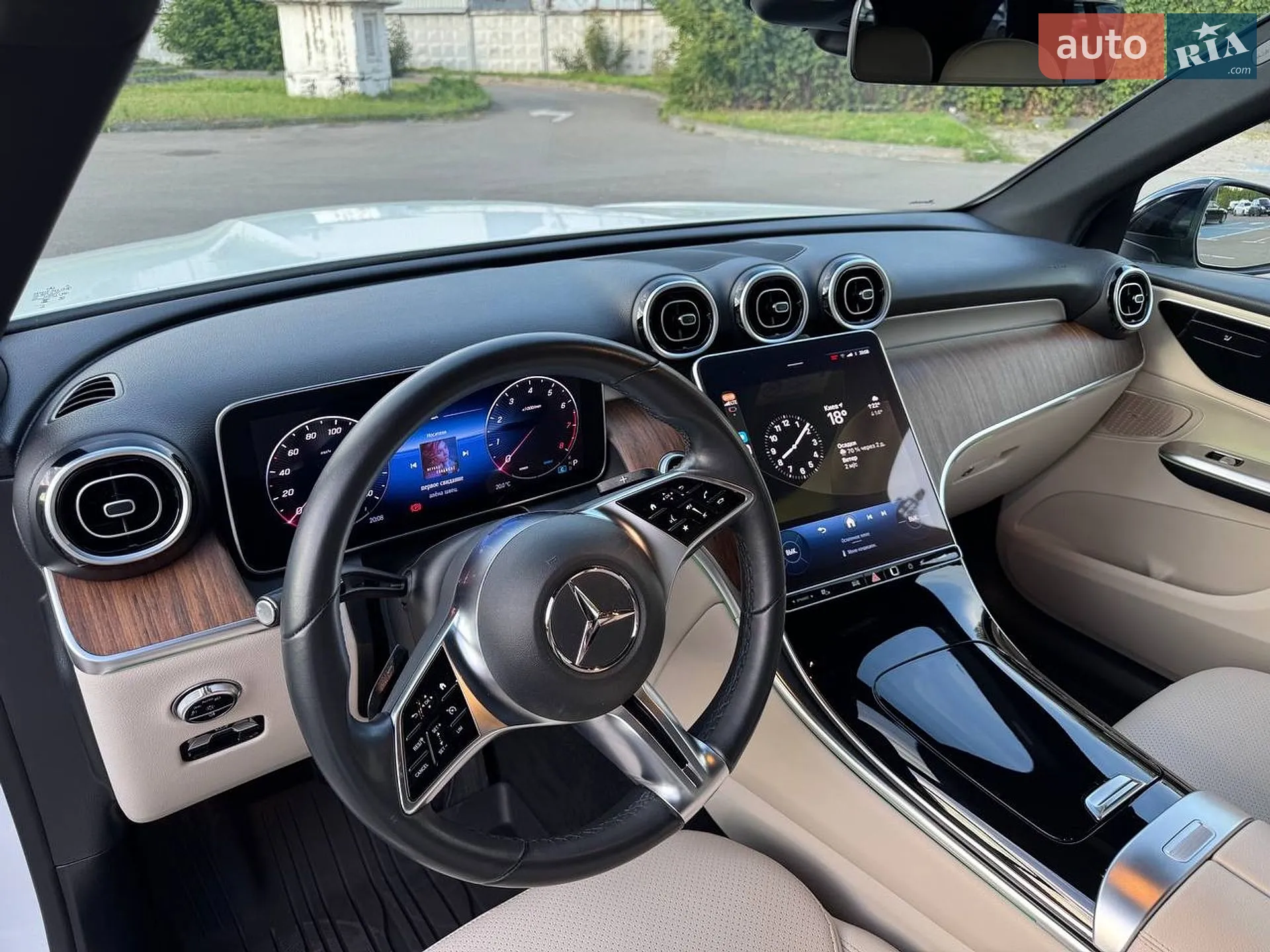 2022 Mercedes-Benz GLC - мініатюра 11