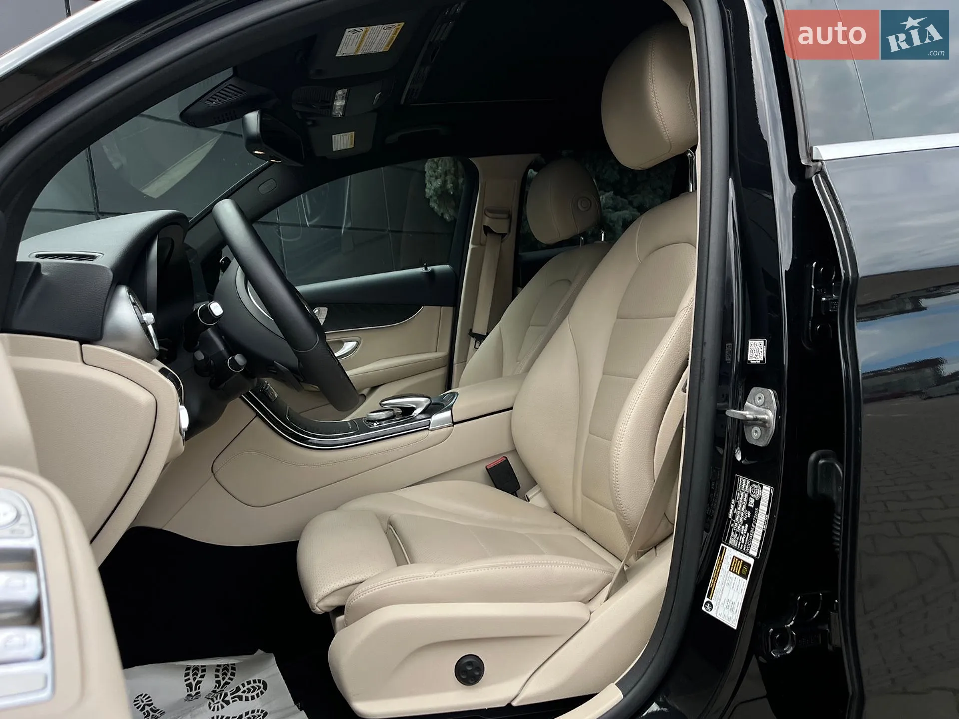 2017 Mercedes-Benz GLC - мініатюра 20